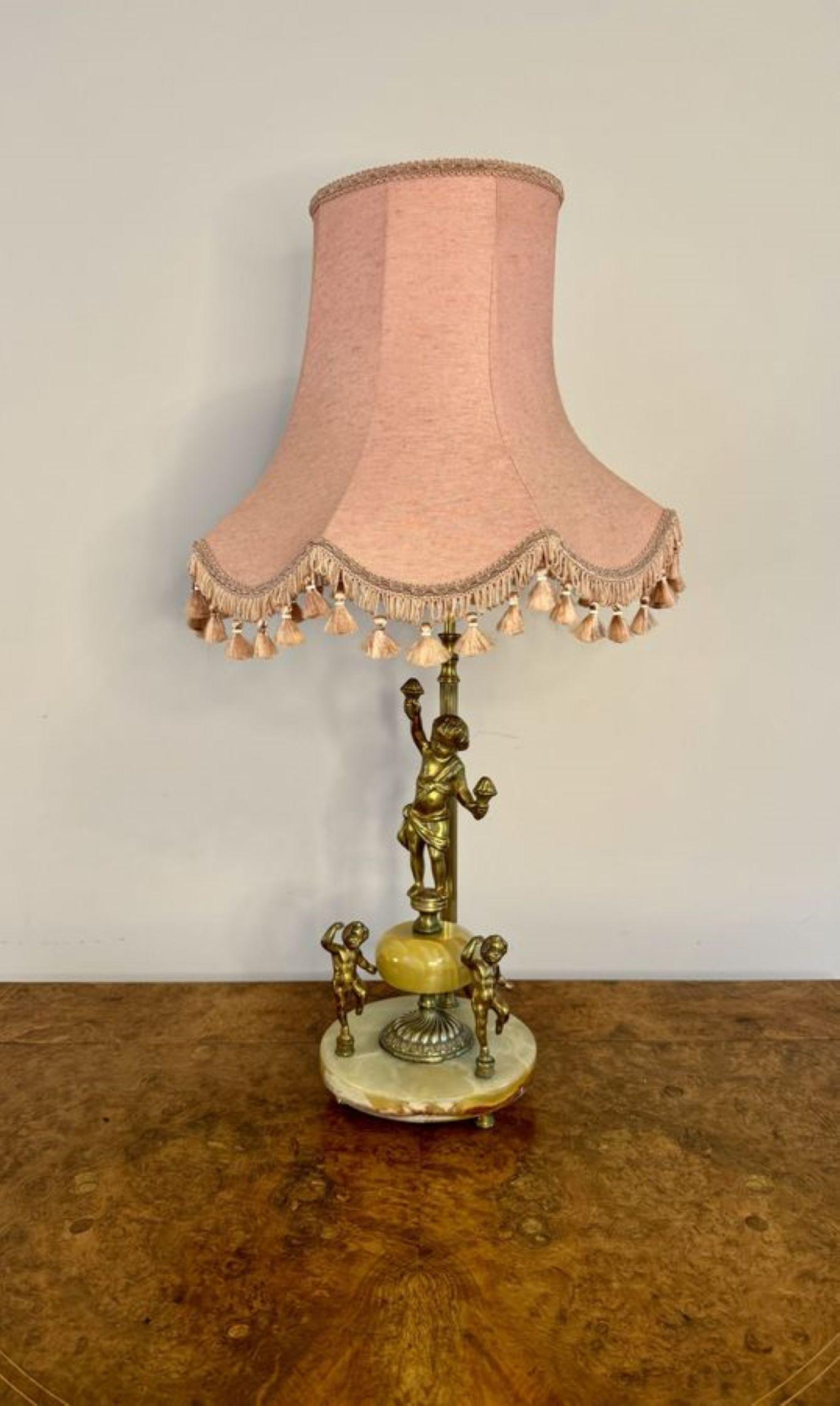 Laiton Insolite lampe de table édouardienne ancienne de qualité en onyx et laiton doré en vente