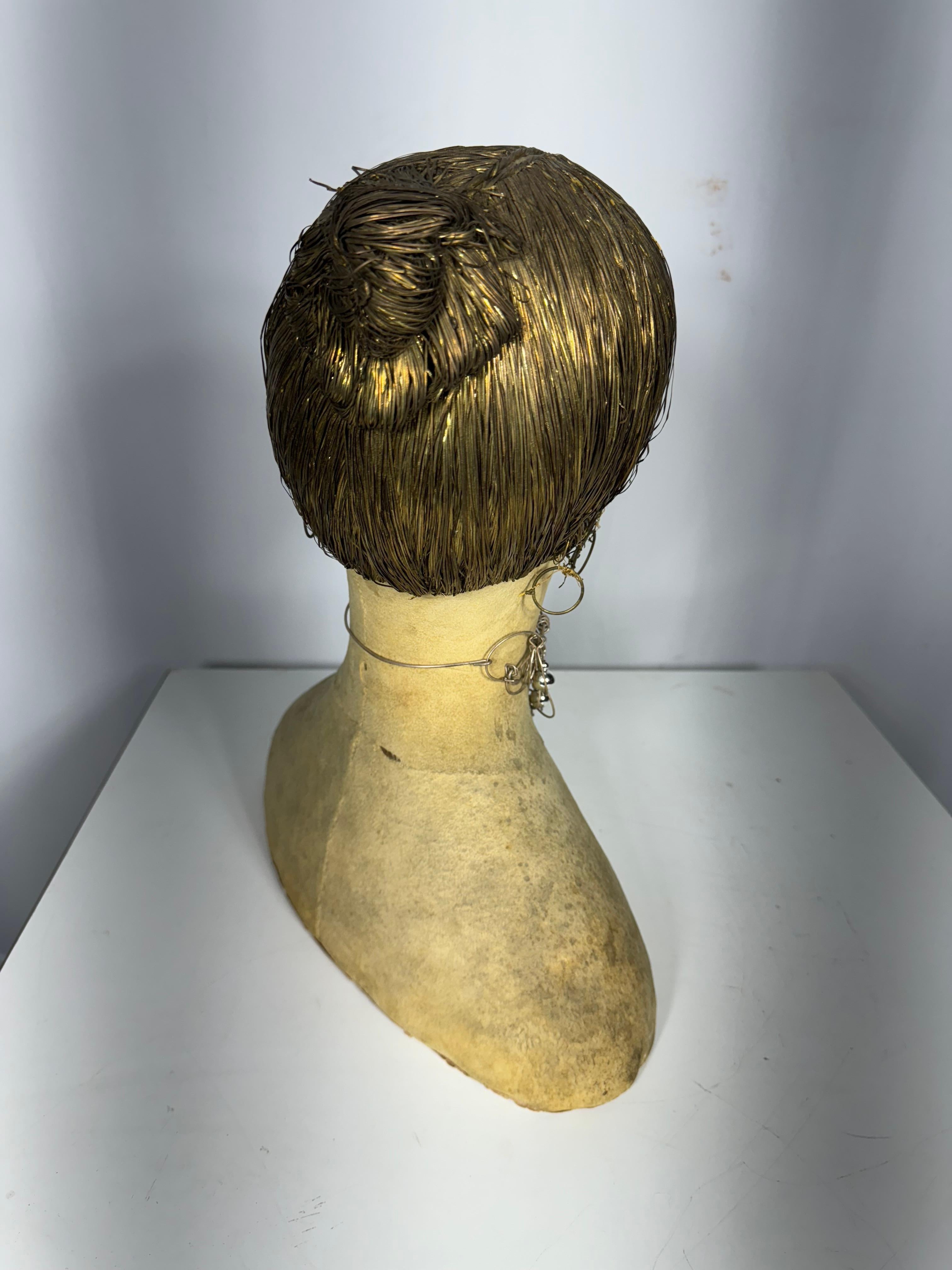Cabeza de maniquí de exposición inusual Antique / French Art Deco 1920s/Pelo de hilo de latón Art Decó en venta