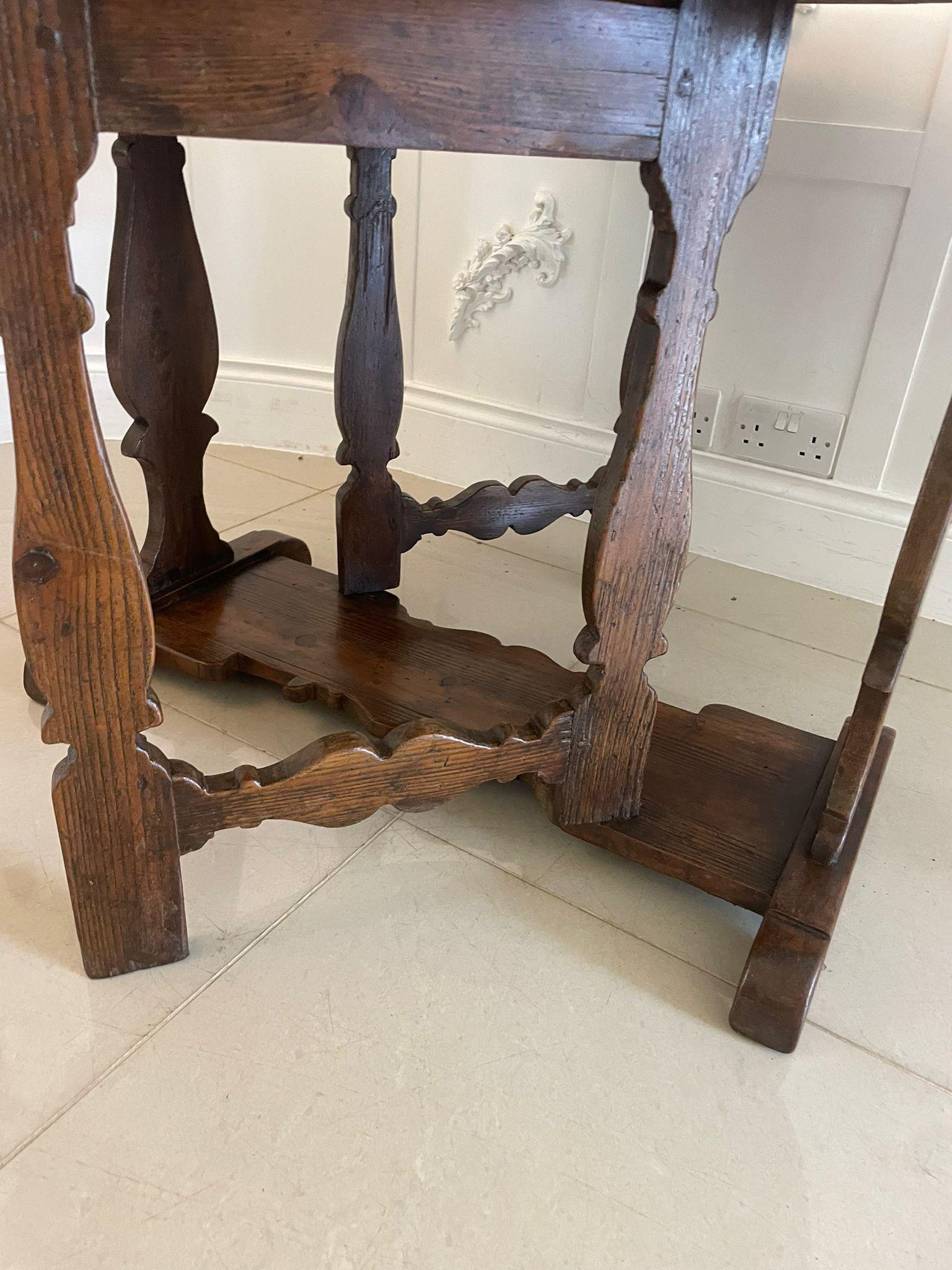 Inusual mesa de pino de hoja caída Jorge III antiguo siglo XIX en venta