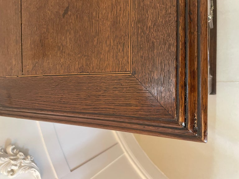 Unusual Antique George III Quality Oak Dresser Base For Sale at 1stDibs