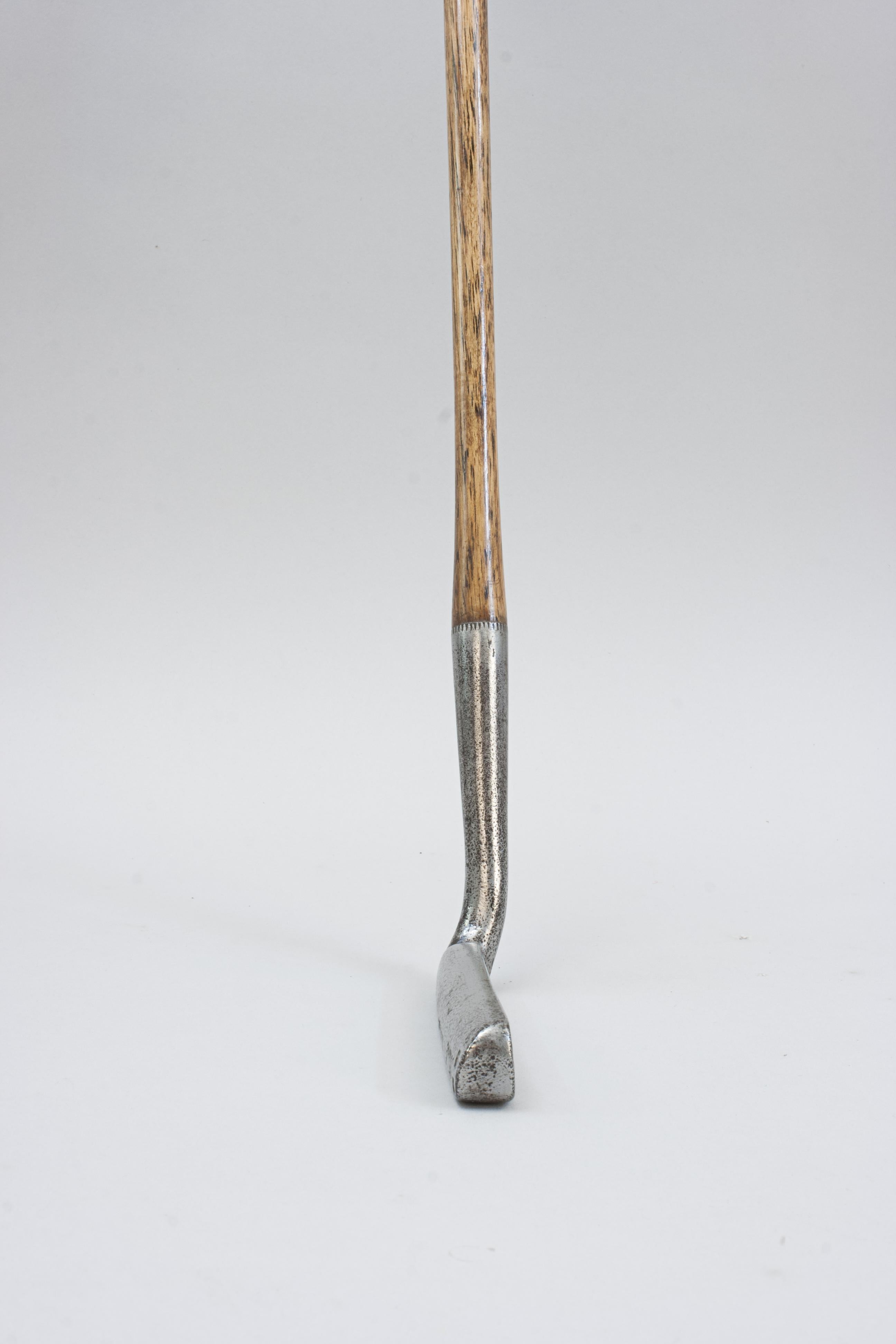 Unusual Antique Golf Club, Putter In Good Condition For Sale In Oxfordshire, GB