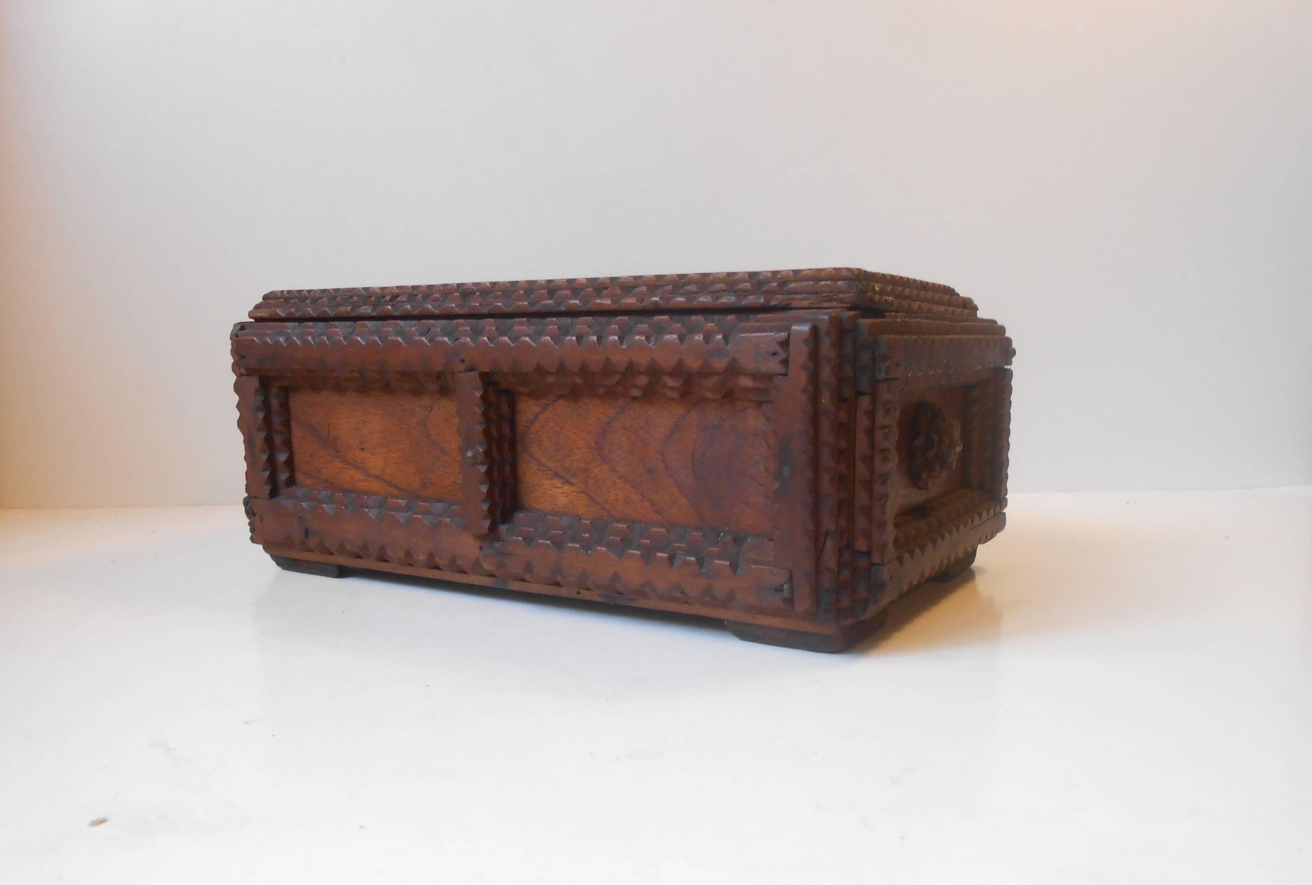 miniature coffin boxes