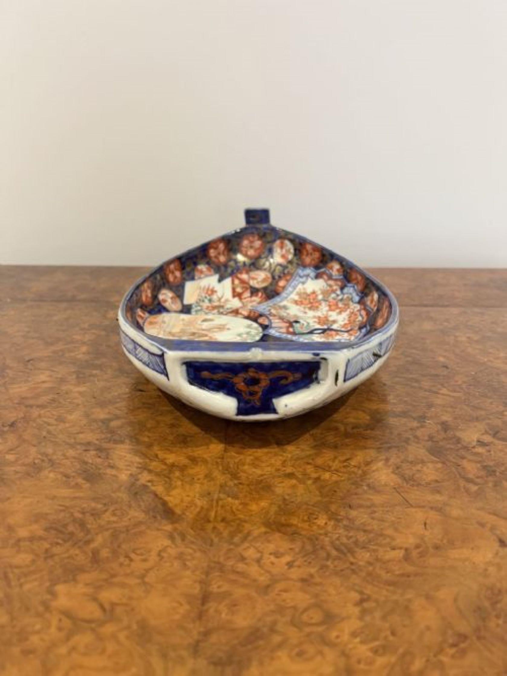 Unusual antique Japanese quality Imari boat shaped dish In Good Condition For Sale In Ipswich, GB