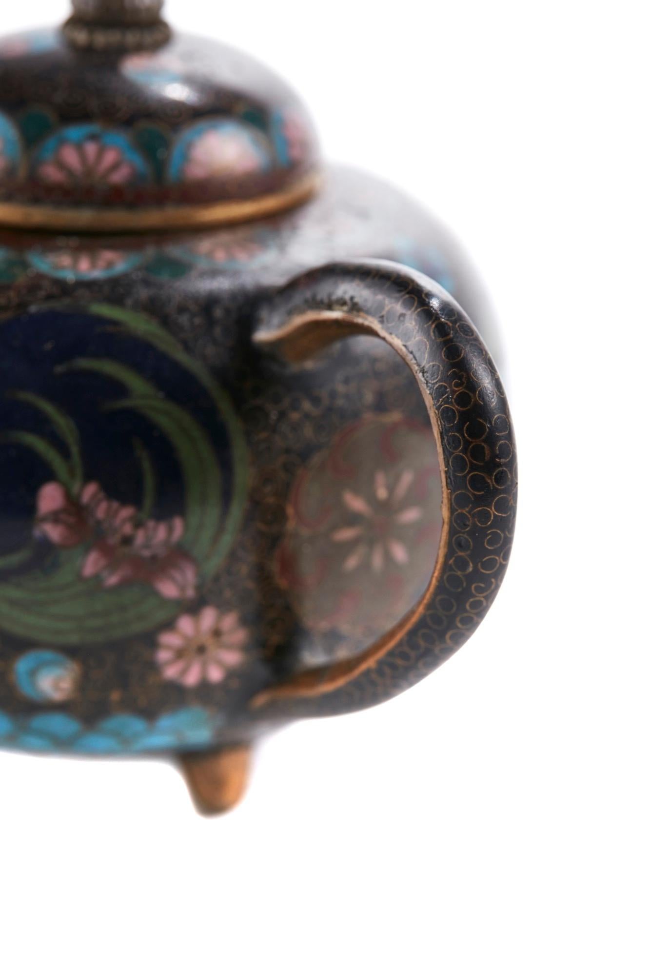 Unusual Antique Miniature Japanese Cloisonne Teapot In Good Condition In Suffolk, GB