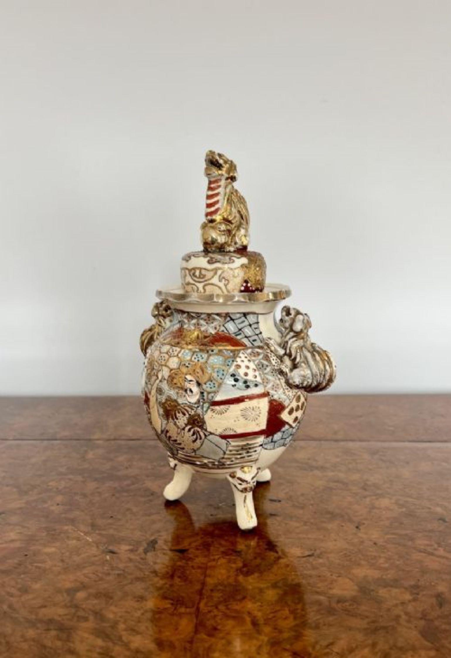 Unusual antique quality Satsuma vase & cover For Sale 1