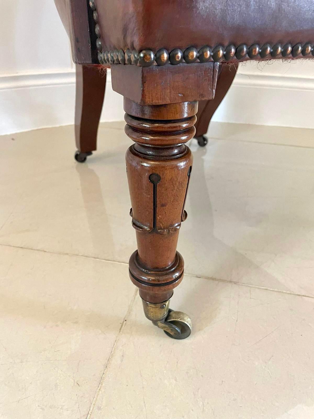 Unusual Antique Quality William IV Leather and Mahogany Library Chair In Good Condition For Sale In Suffolk, GB