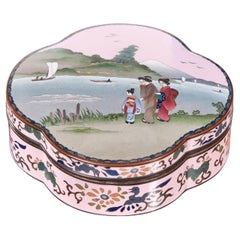 Boîte en cloisonné japonaise de forme ancienne inhabituelle