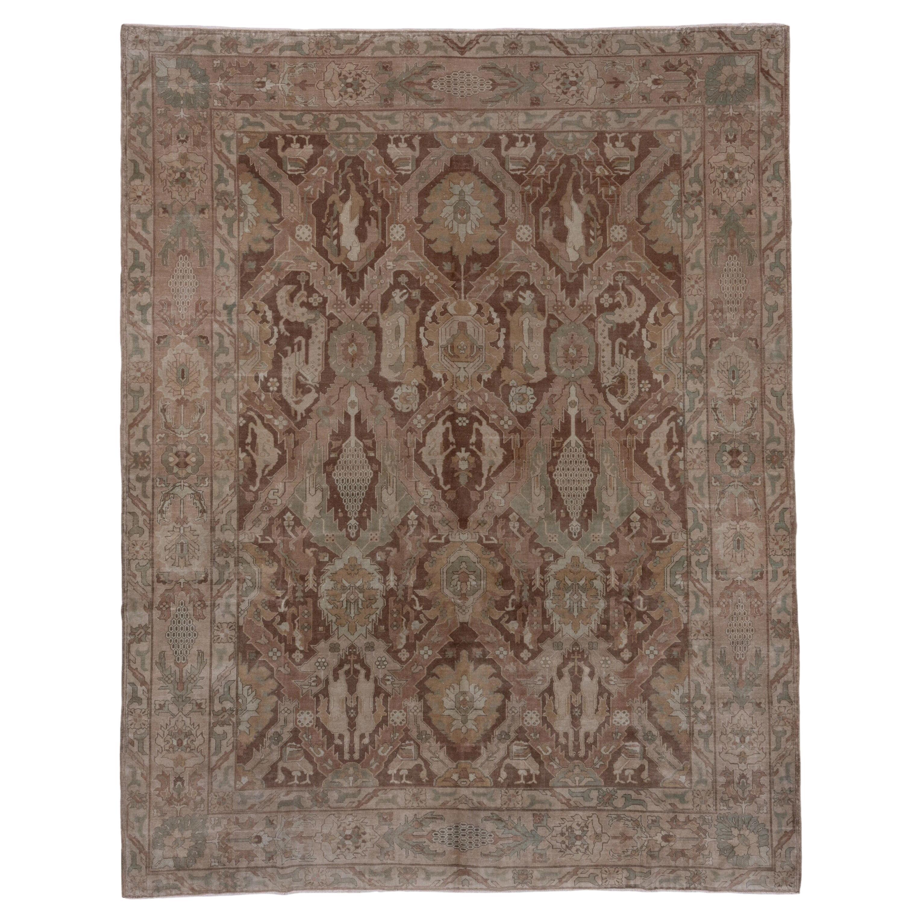 Tapis turc ancien et inhabituel Sivas, tons bruns et verts, motif dragon en vente