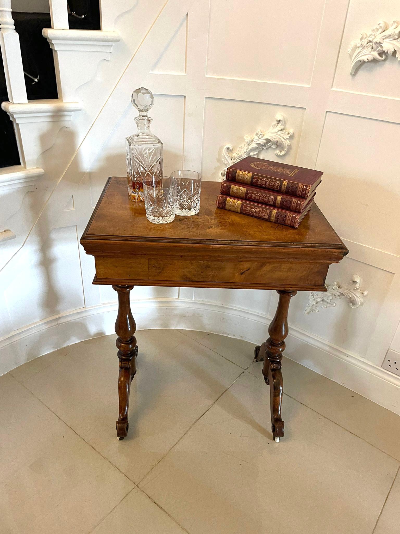 Unusual Antique Victorian quality burr walnut jardinière table having a quality burr walnut lift off top with a moulded edge opening to the original liner, burr walnut frieze supported on turned walnut columns standing on shaped cabriole legs with