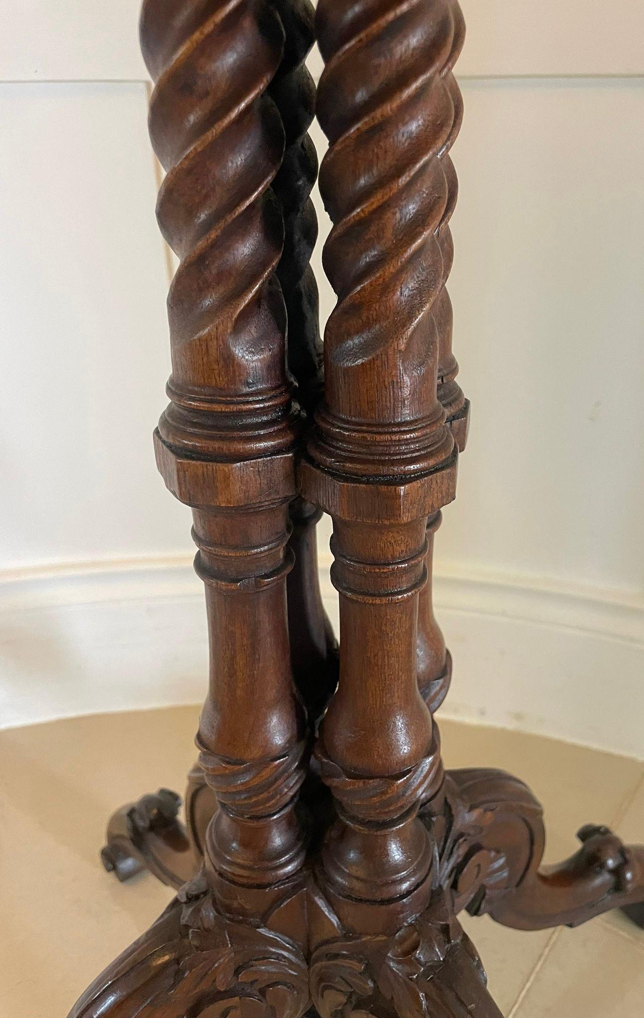 Unusual Antique Victorian Quality Figured Walnut Lamp Table  For Sale 1