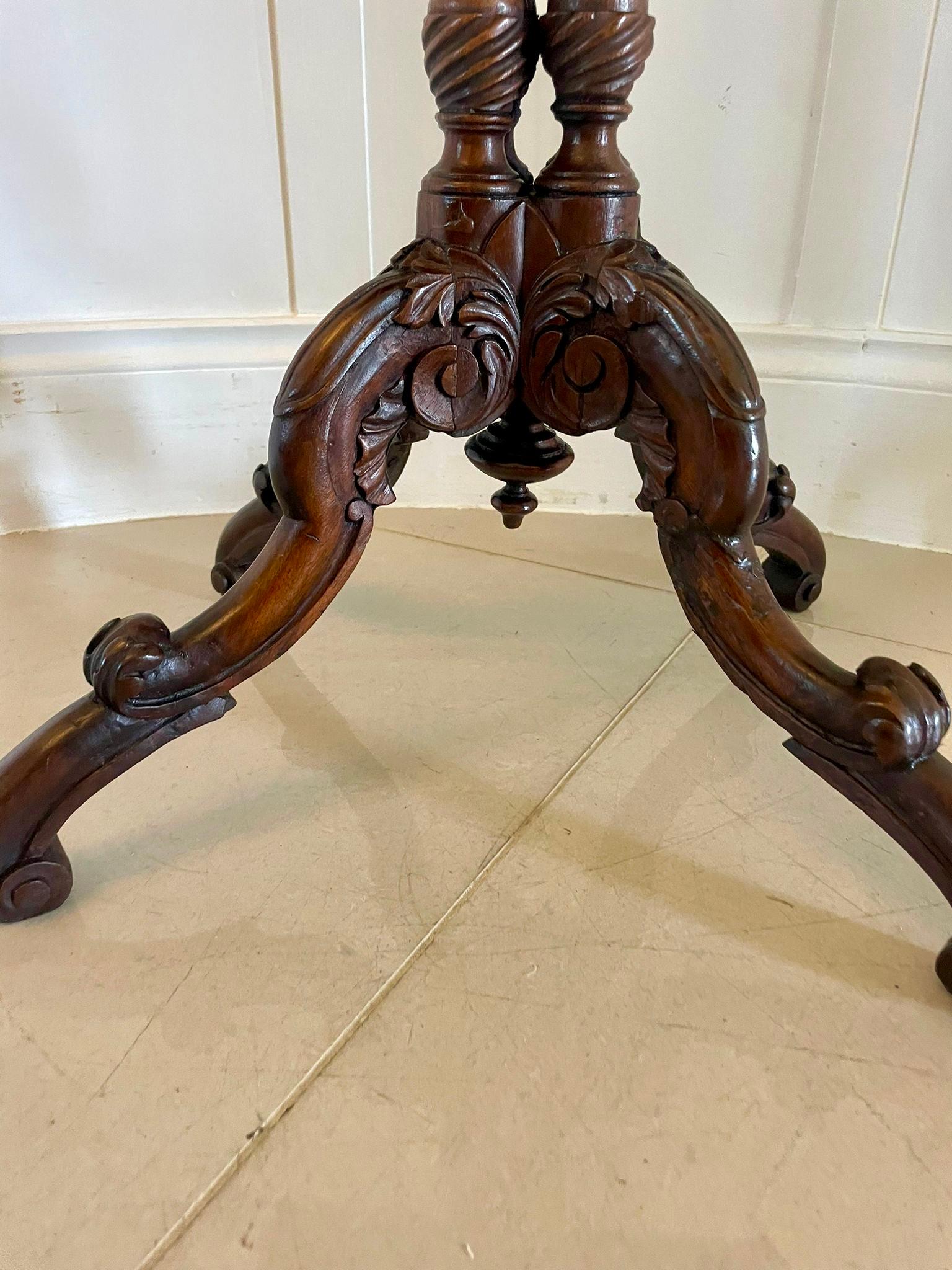 Unusual Antique Victorian Quality Figured Walnut Lamp Table  For Sale 3