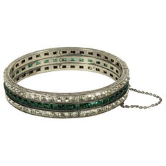 Insólito brazalete Art Decó de plata esterlina engastado en canal