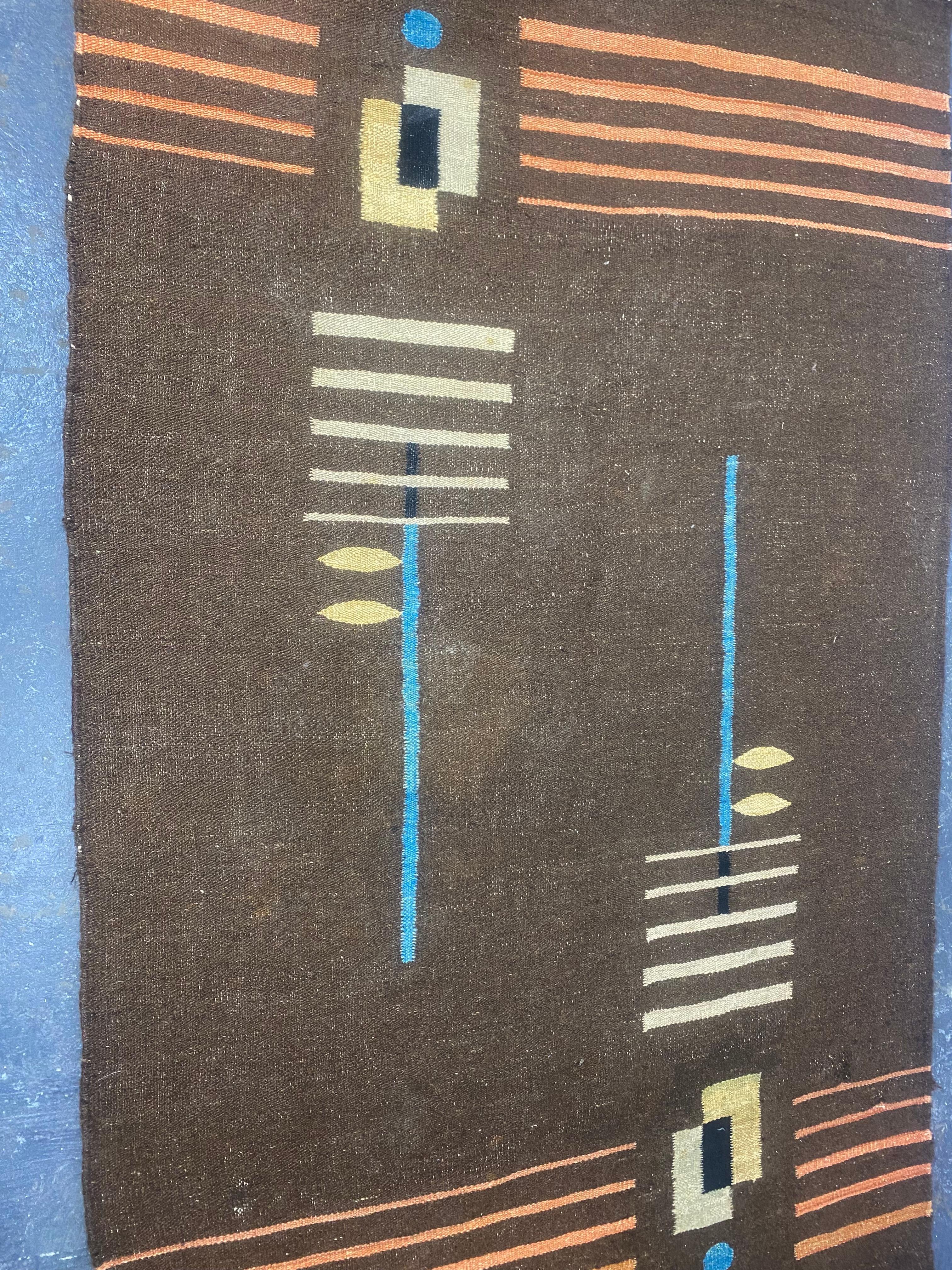 Unusual Art dECO / Modernist  geometric abstract  rug , carpet In Good Condition For Sale In Buffalo, NY