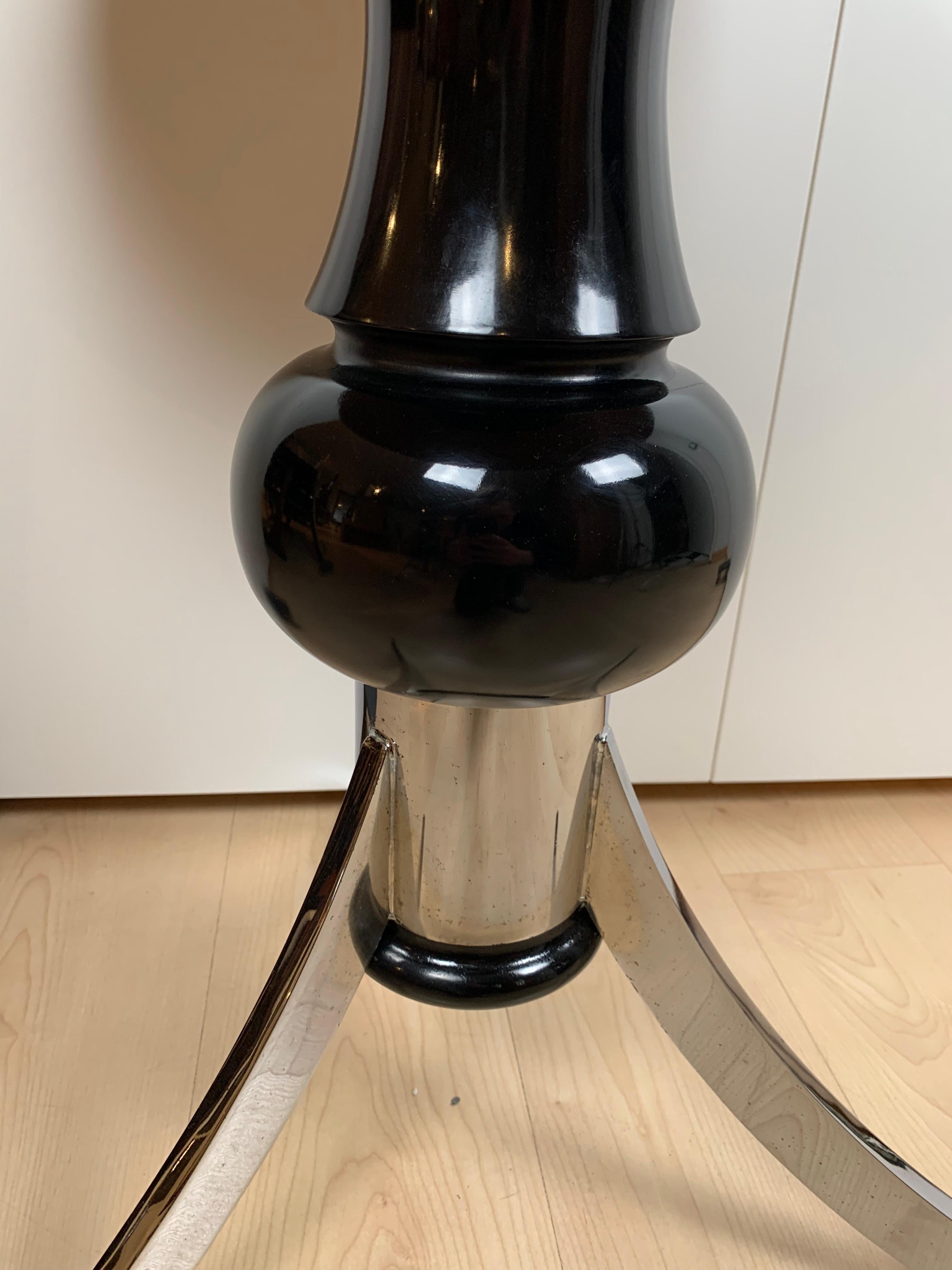 Mid-20th Century Art Deco Side Table, Black Lacquer and Chrome, France, circa 1930