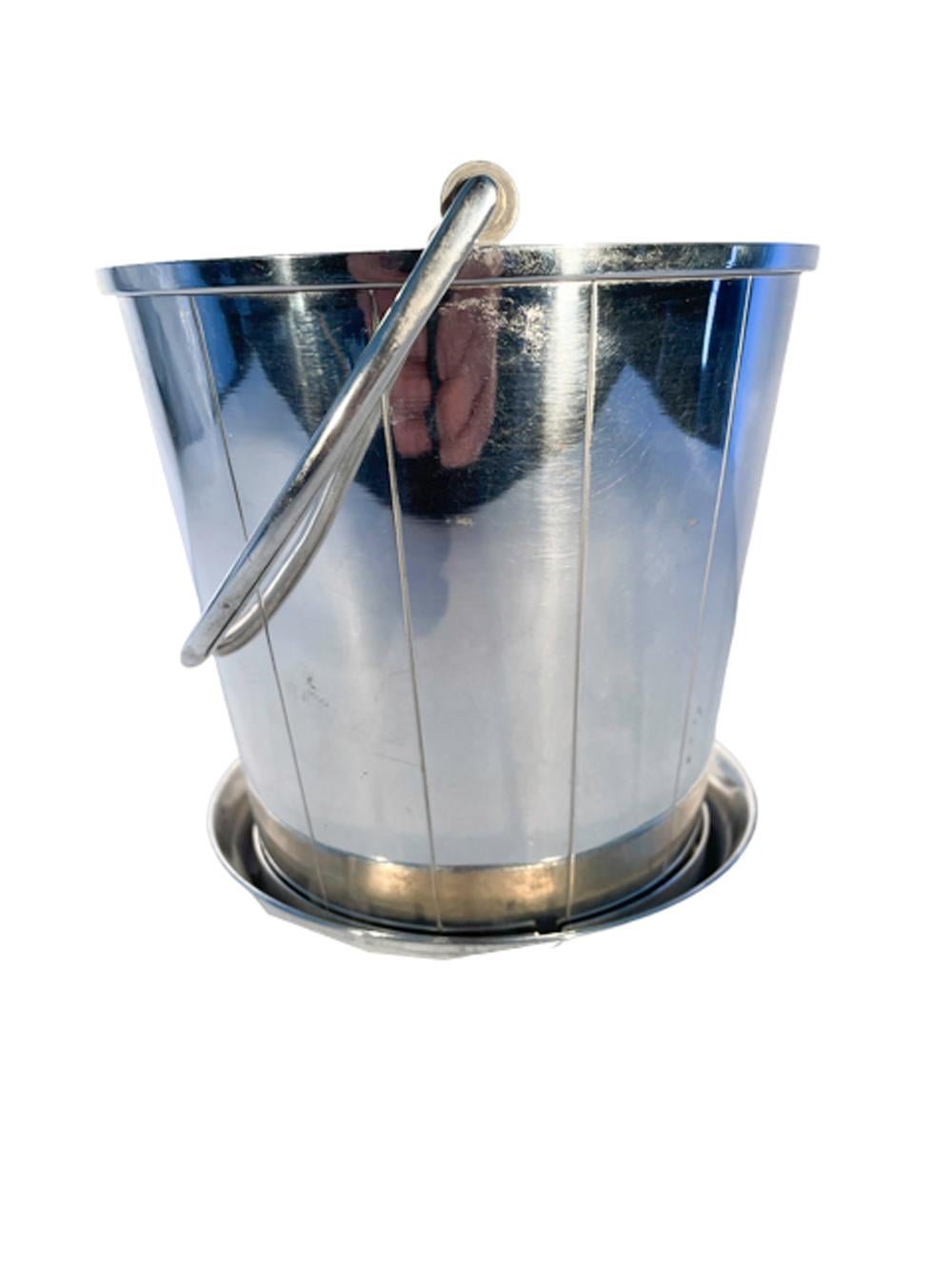 Unusual Art Deco Silver Plate Ice Bucket W/Ice Drain & Detachable Saucer In Good Condition For Sale In Nantucket, MA