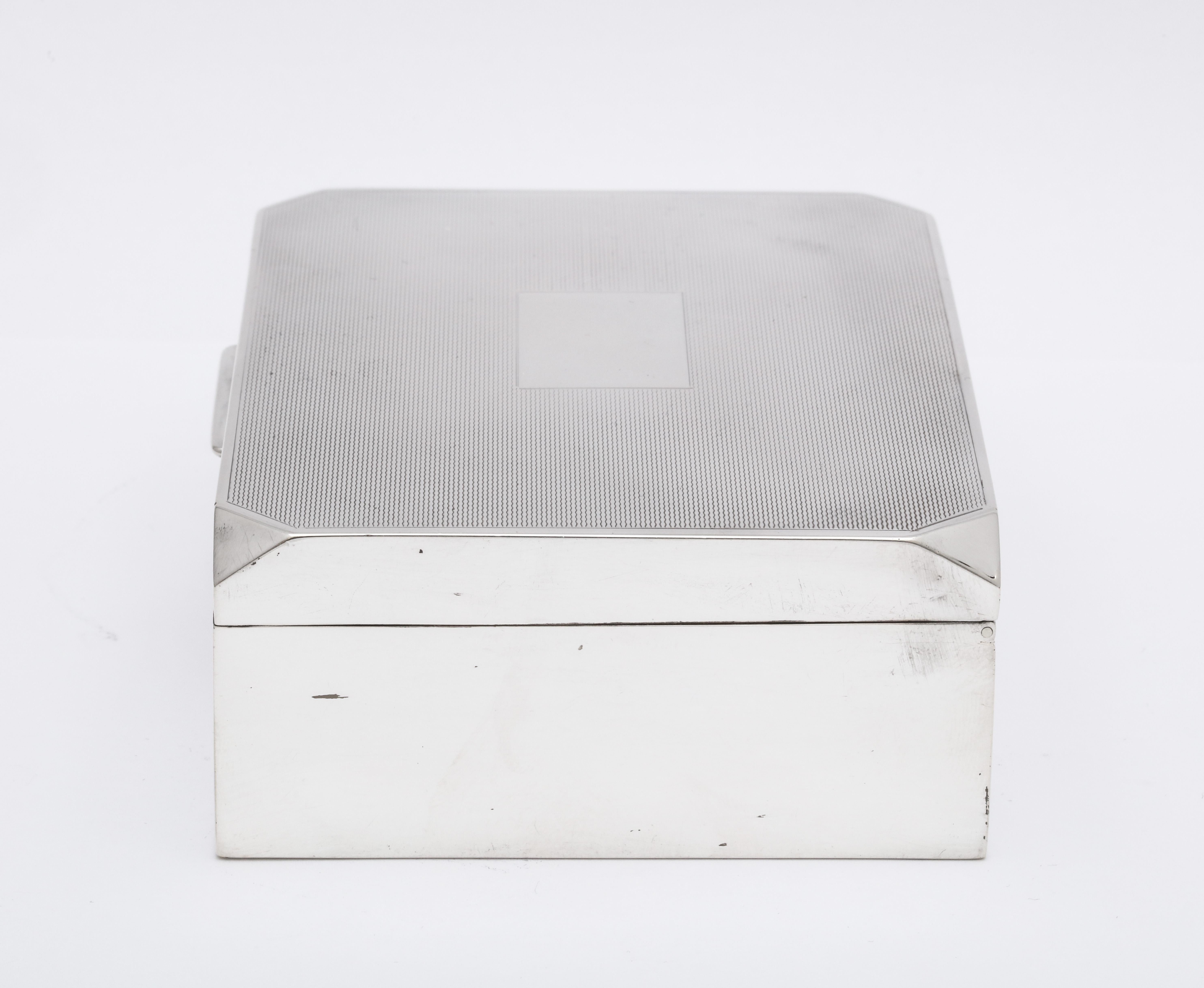 Unusual Art Deco Style Sterling Silver Table Box with Hinged Lid In Good Condition In New York, NY