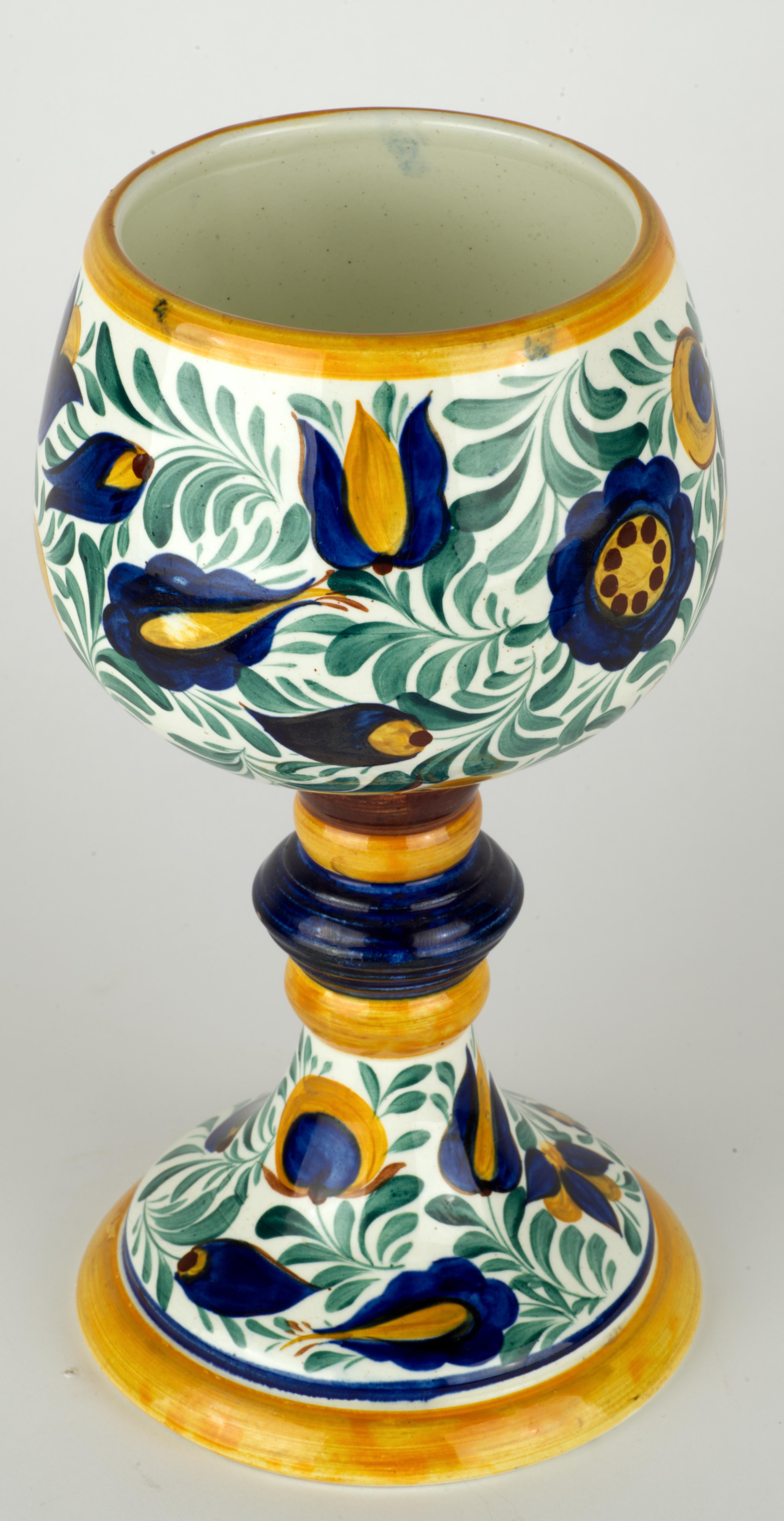 Fatto a mano Insolito vaso a calice con piede di Schwaz, Austria, arte e artigianato in vendita