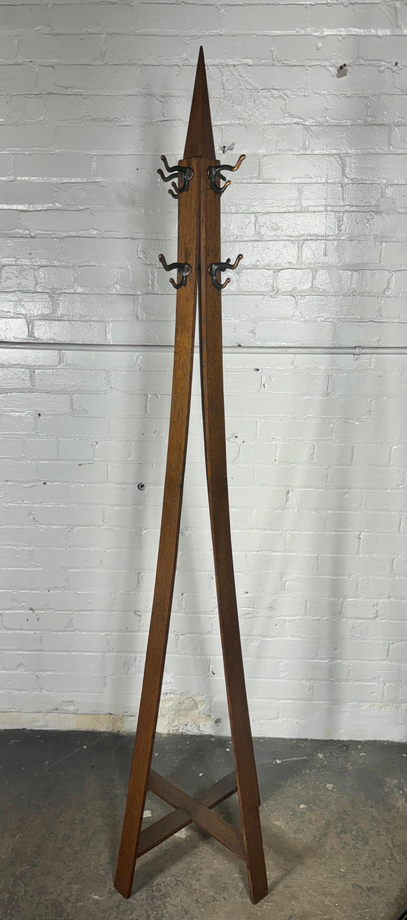 Unusual Arts and Crafts / Mission Oak Coat Tree / Rack , free-standing , hooks In Good Condition For Sale In Buffalo, NY