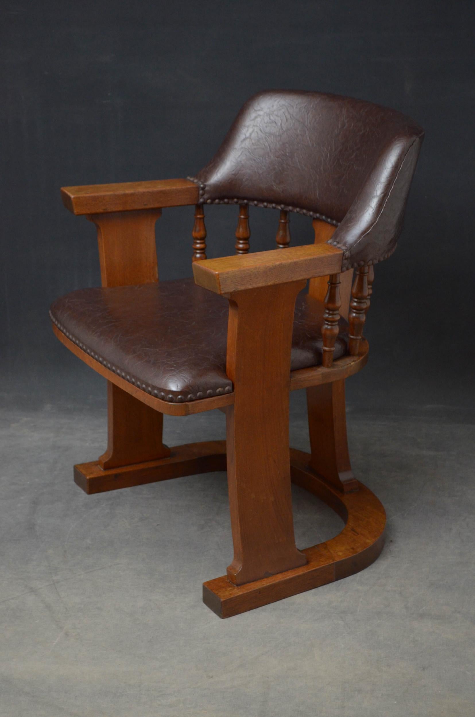 British Unusual Arts & Crafts Oak Desk Chair