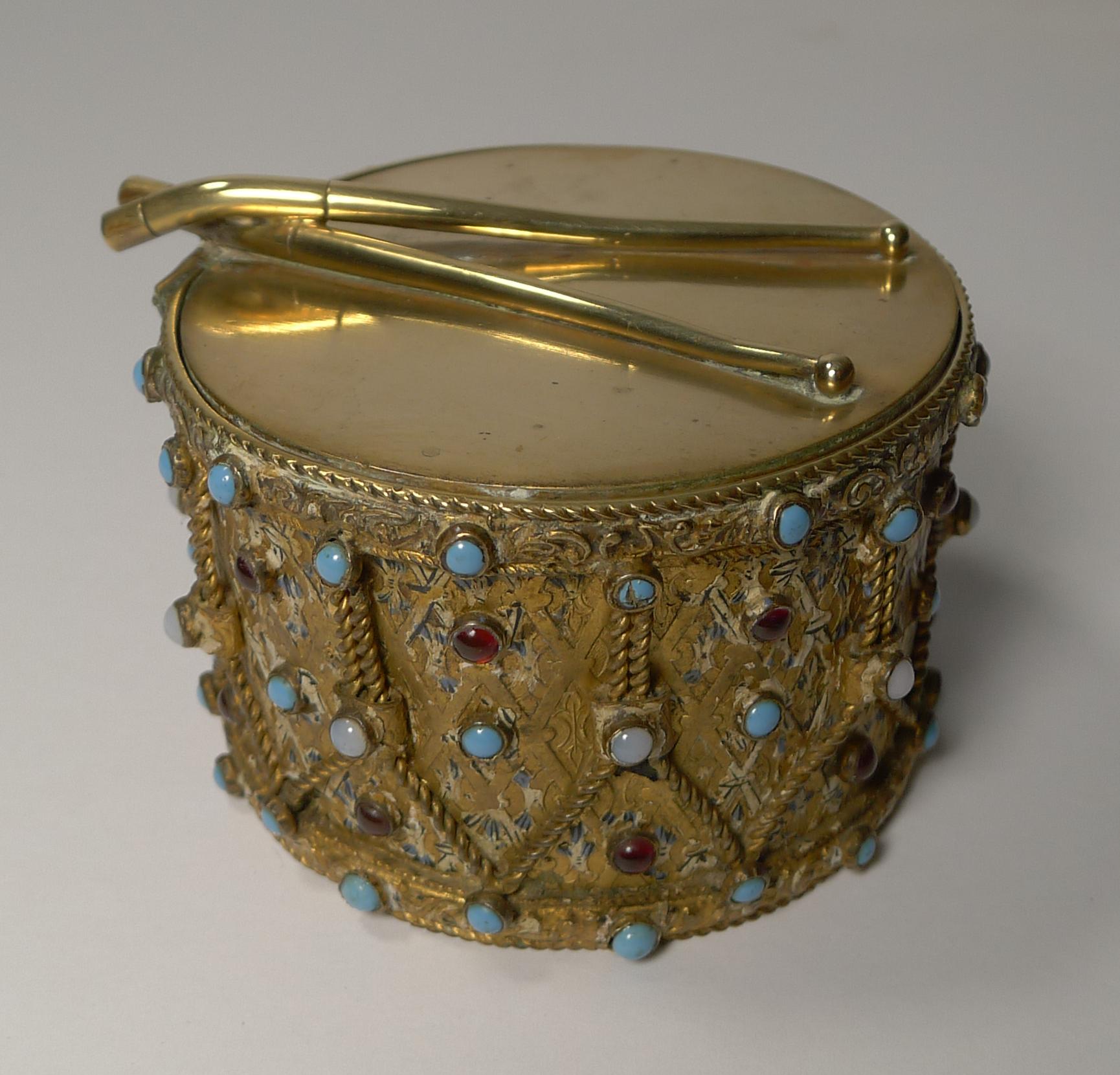 Boîte à bijoux austro-hongroise inhabituelle, tambour en vente 2