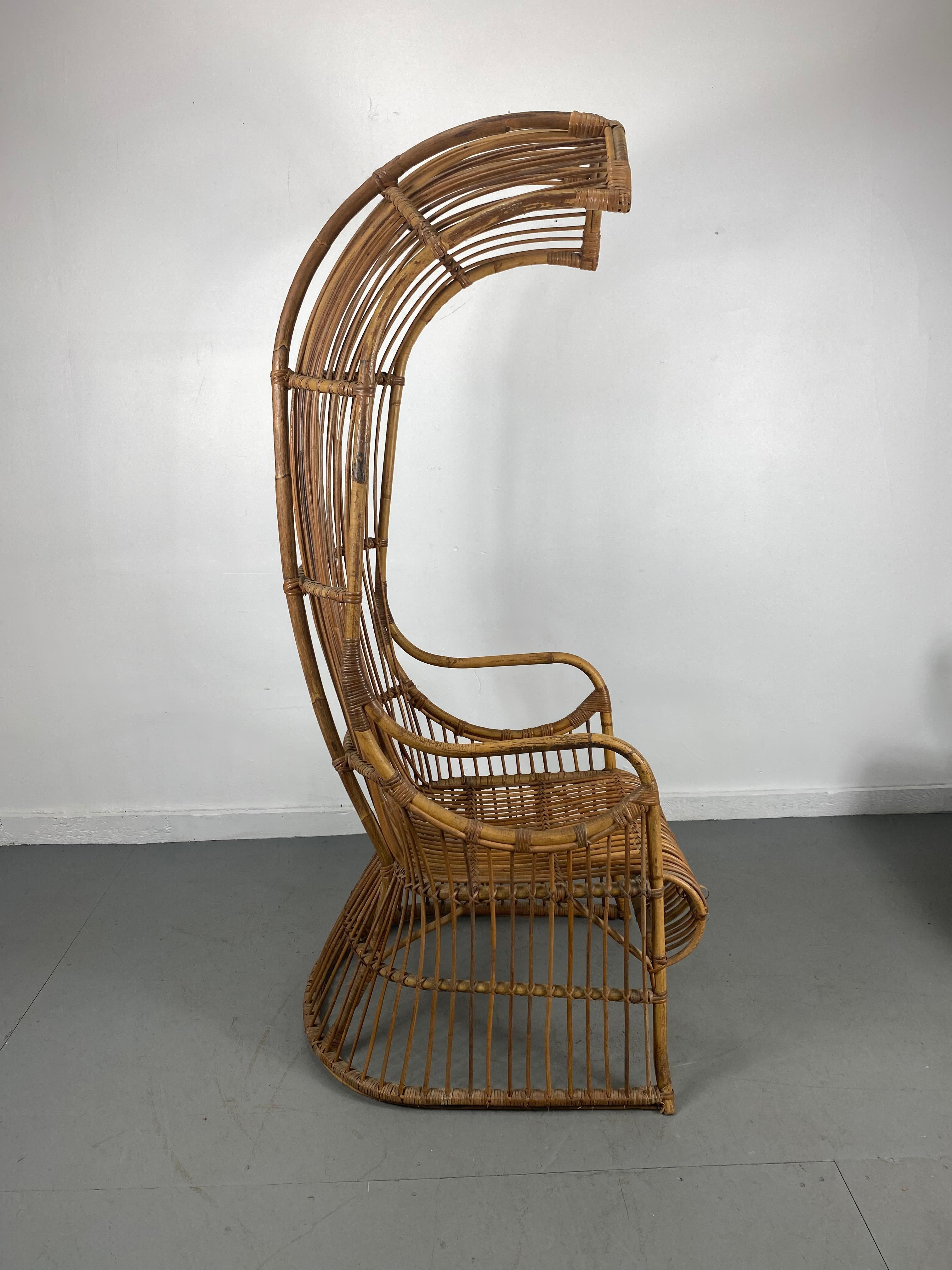 Unusual Mid-Century Modern bamboo /split reed hooded throne chair attributed to Franco Albini, dramatic design. Hand delivery avail to New York City or anywhere en route from Buffalo NY.