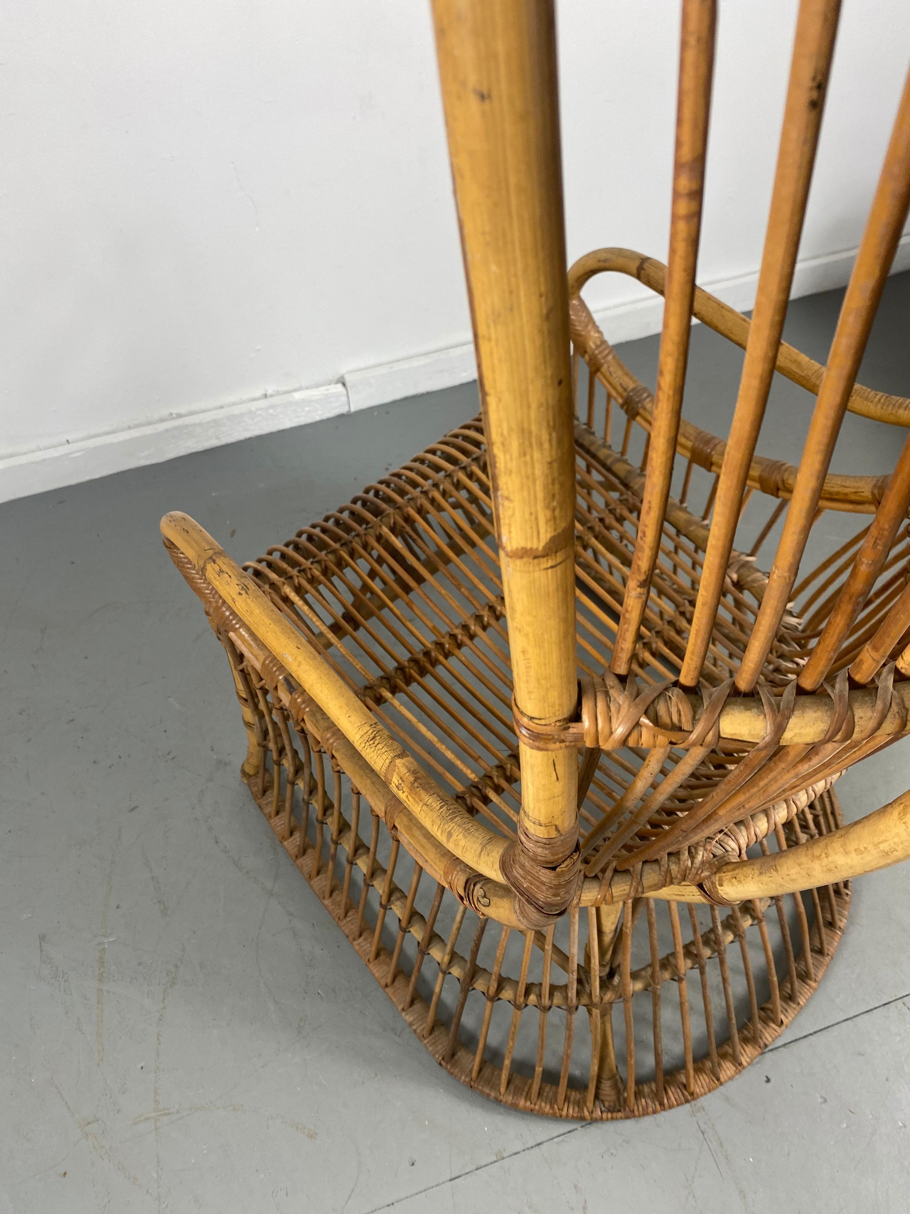 Unusual Bamboo /Split Reed Hooded Throne Chair Attributed to Franco Albini In Good Condition In Buffalo, NY