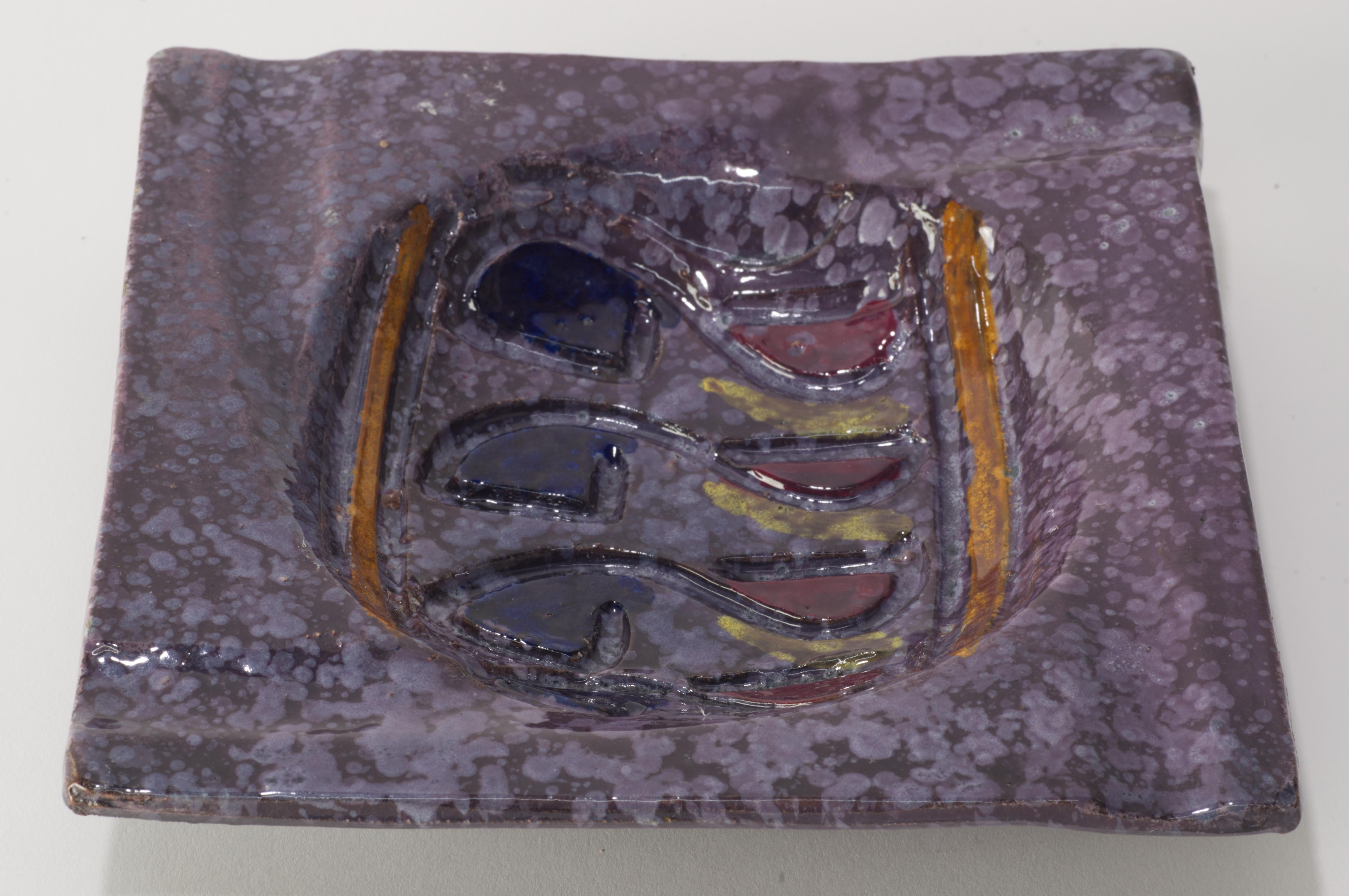 20th Century Unusual Bitossi Sgraffito Ceramic Ashtray Catch All For Sale