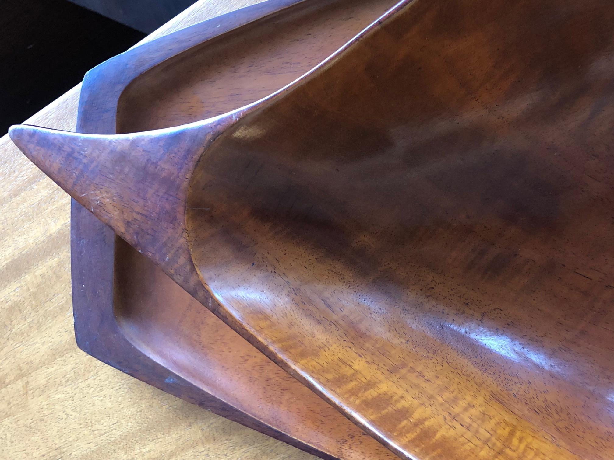 Unusual Carved Mahogany Bowl with Tray In Good Condition For Sale In St.Petersburg, FL