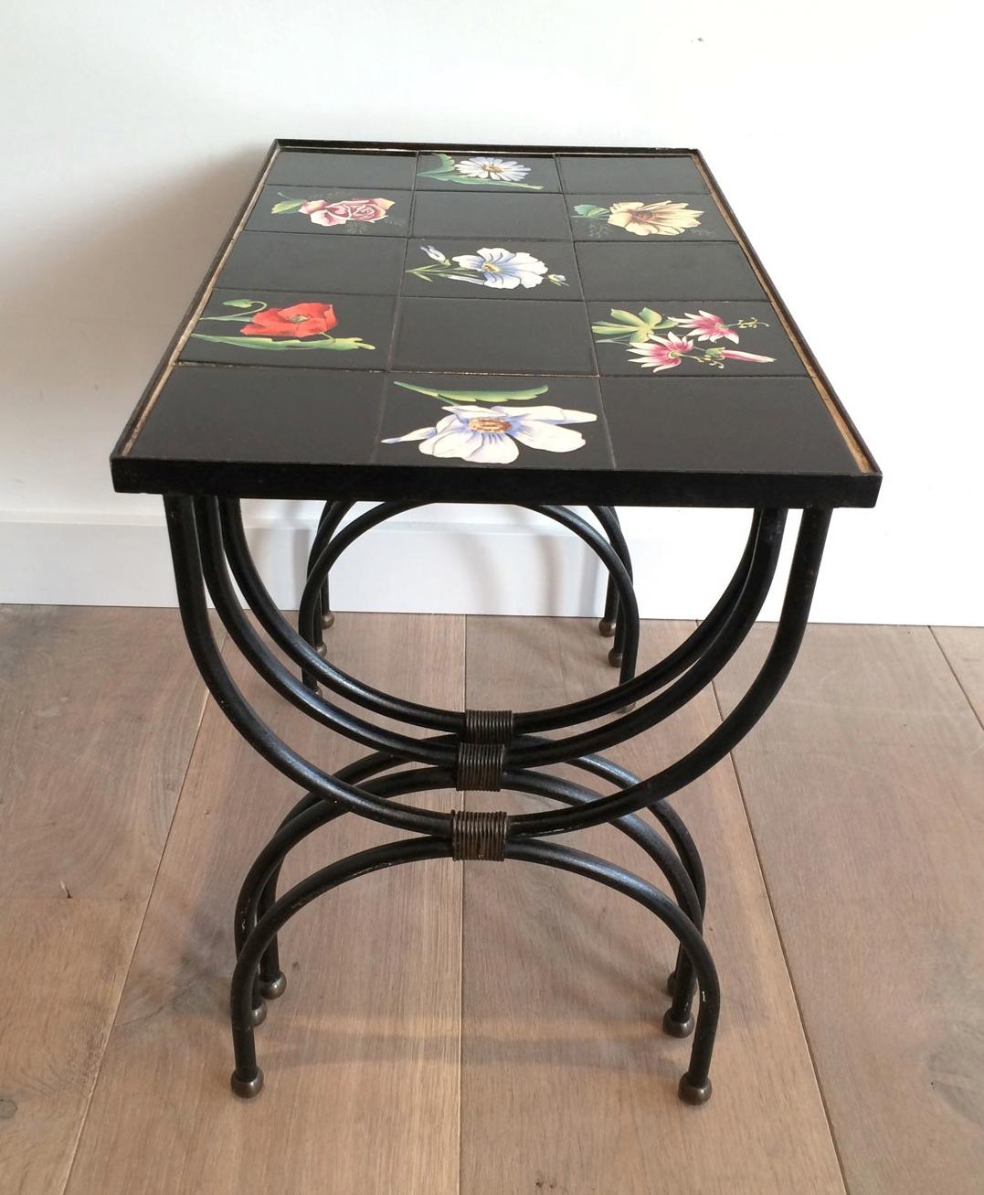 Unusual Ceramic and Black Iron Nesting Tables, French Work, circa 1950 For Sale 4