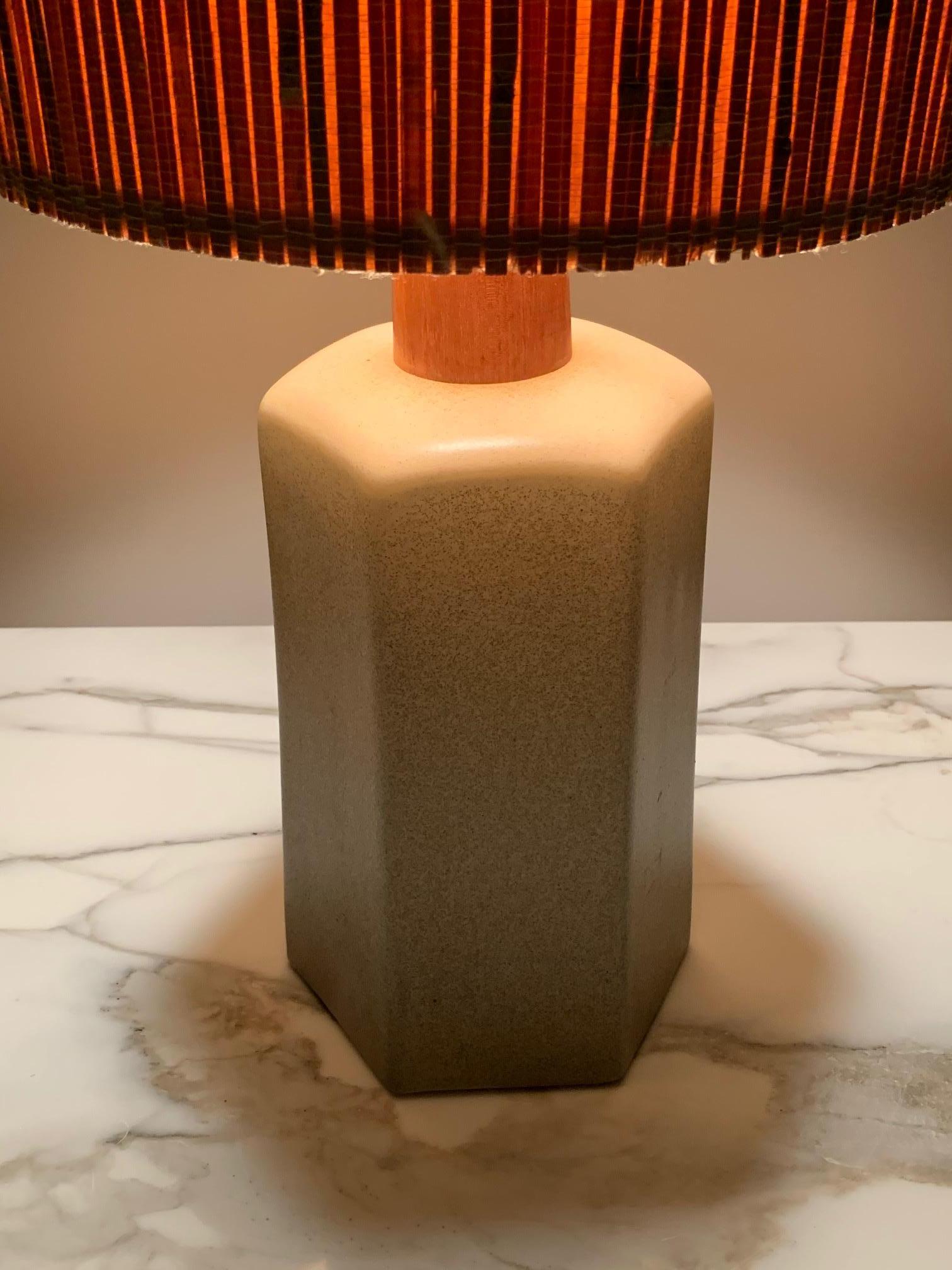 Ungewöhnliche Keramiklampe von Martz im Zustand „Gut“ im Angebot in St.Petersburg, FL