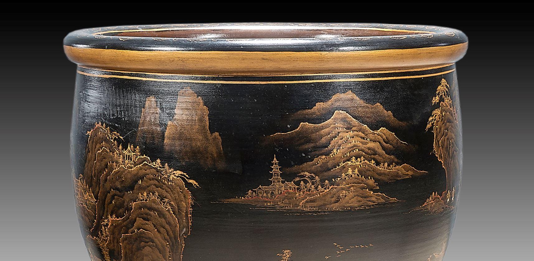 Unusual Chinese Black Lacquer Porcelain Planter fish bowl 1