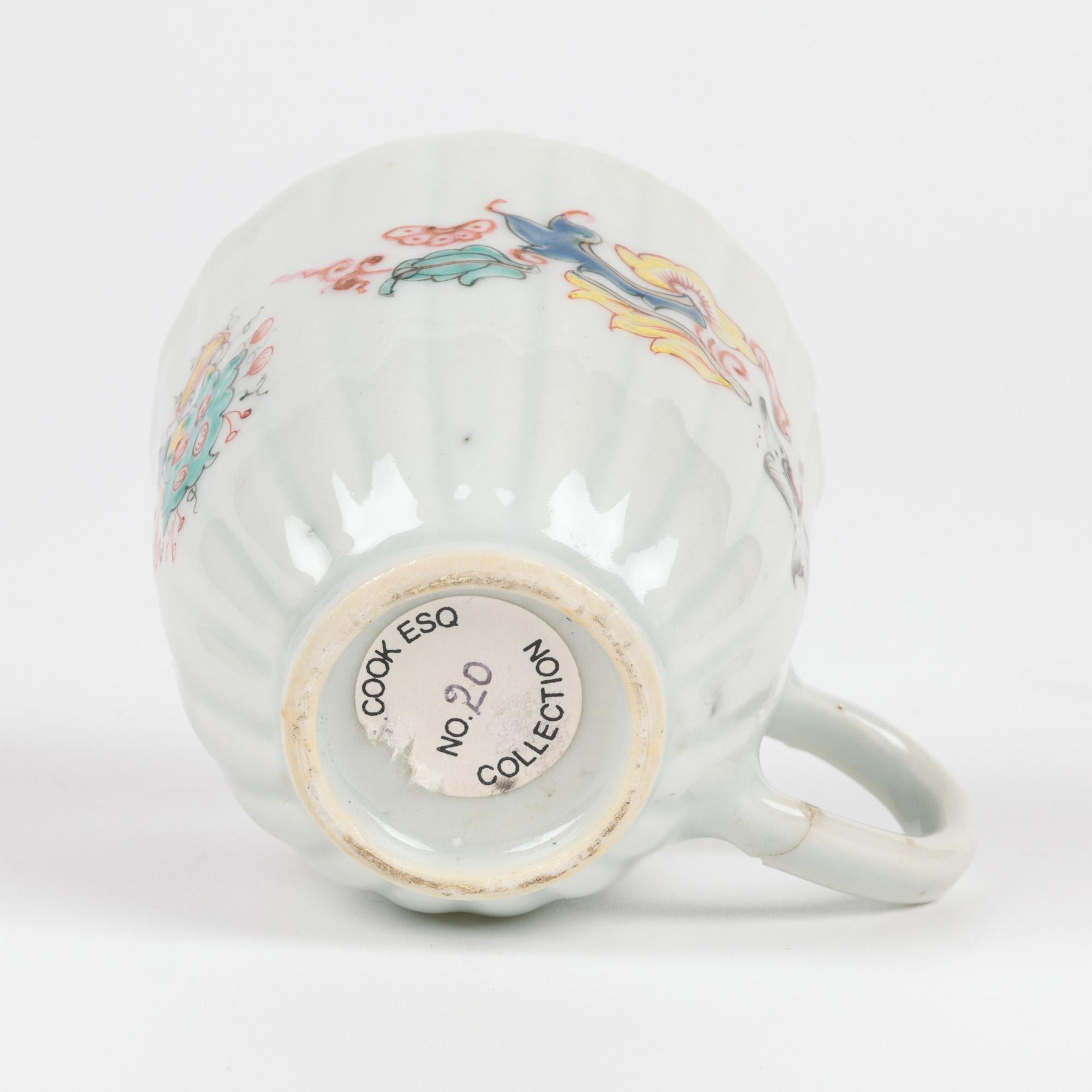 Unusual Chinese Yongzheng Hand Painted Porcelain Teacup For Sale 4