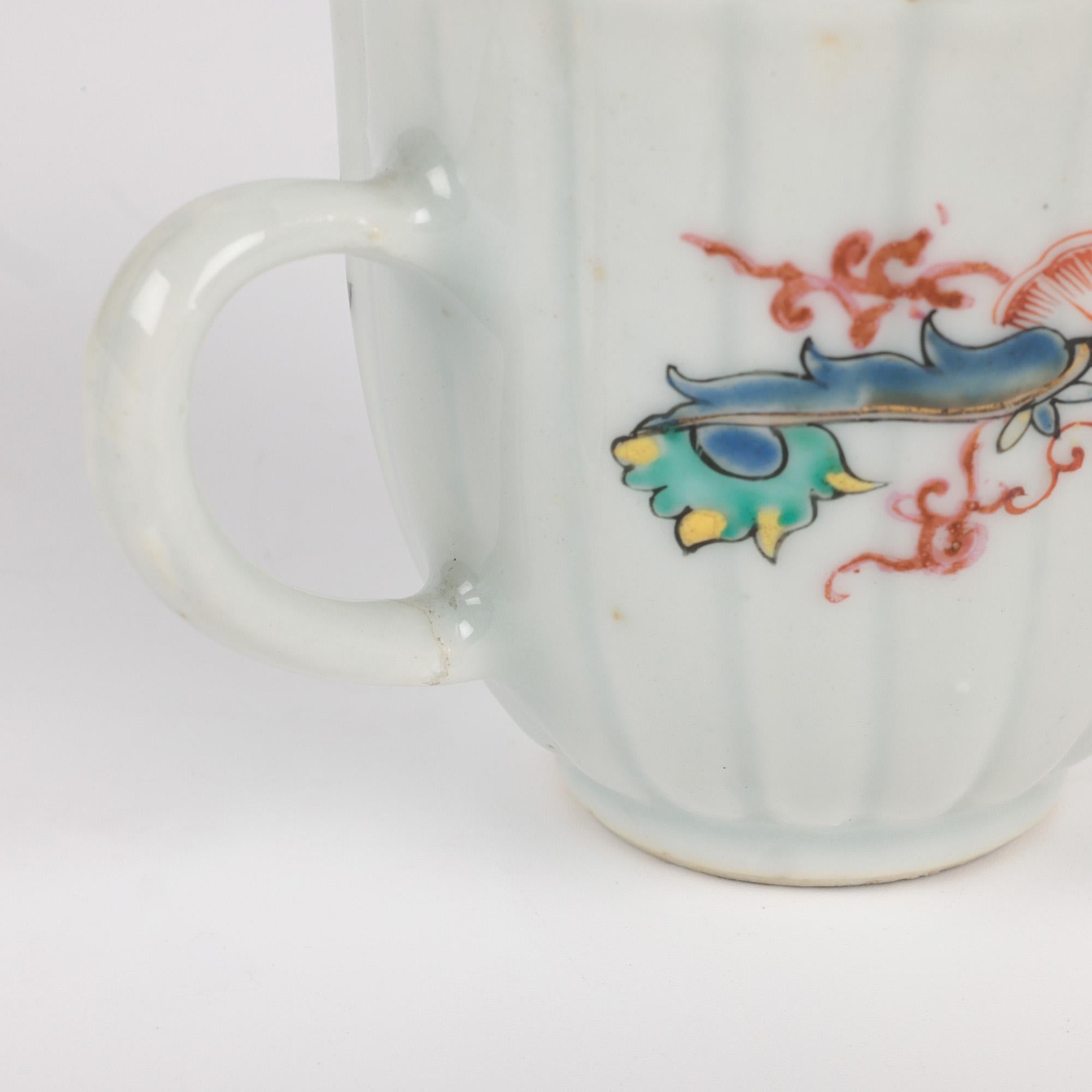 Unusual Chinese Yongzheng Hand Painted Porcelain Teacup For Sale 1