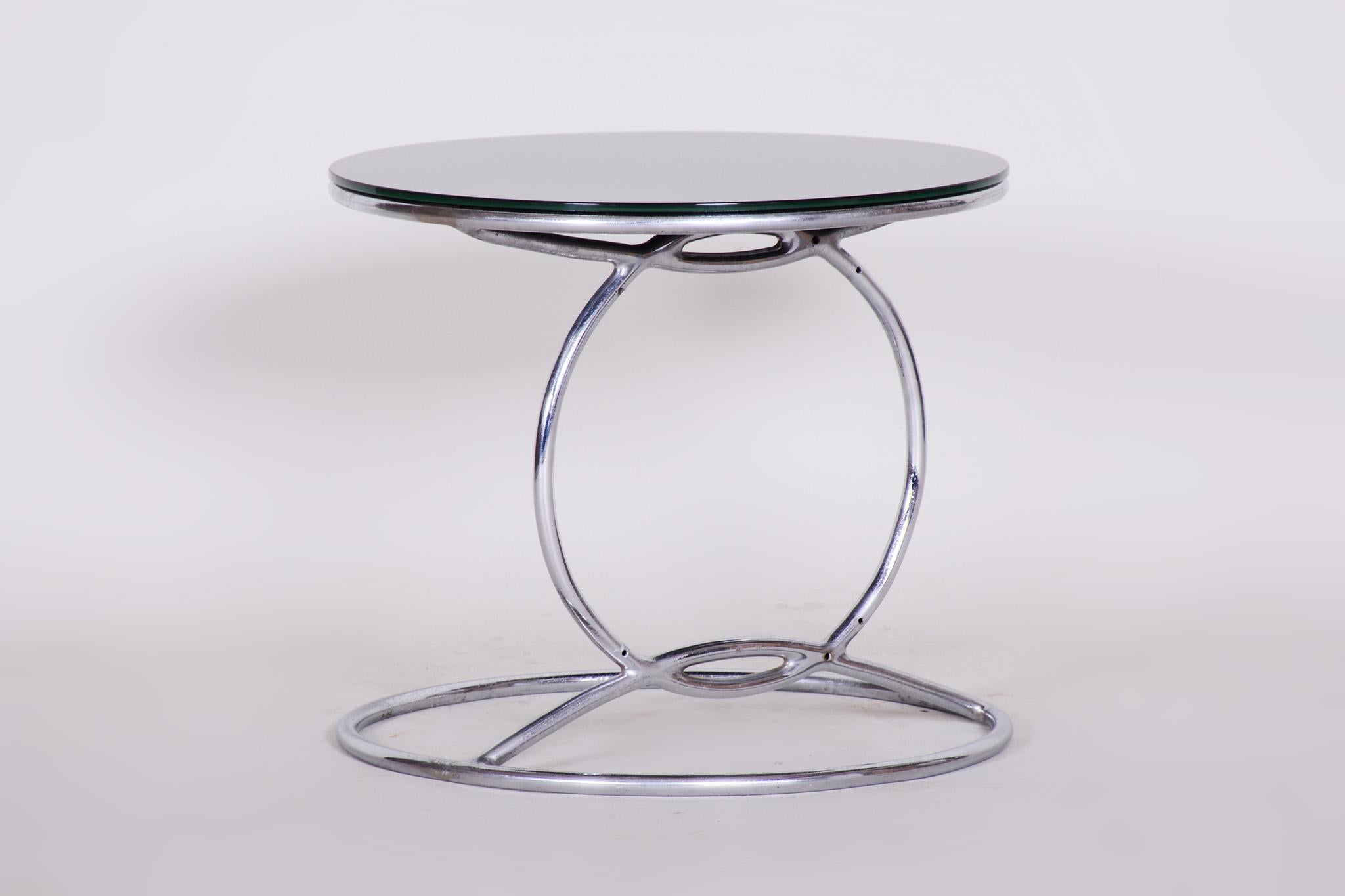 Unusual Chrome Bauhaus Round Small Table, 1950s, Perfect Condition, Black glass In Good Condition In Horomerice, CZ