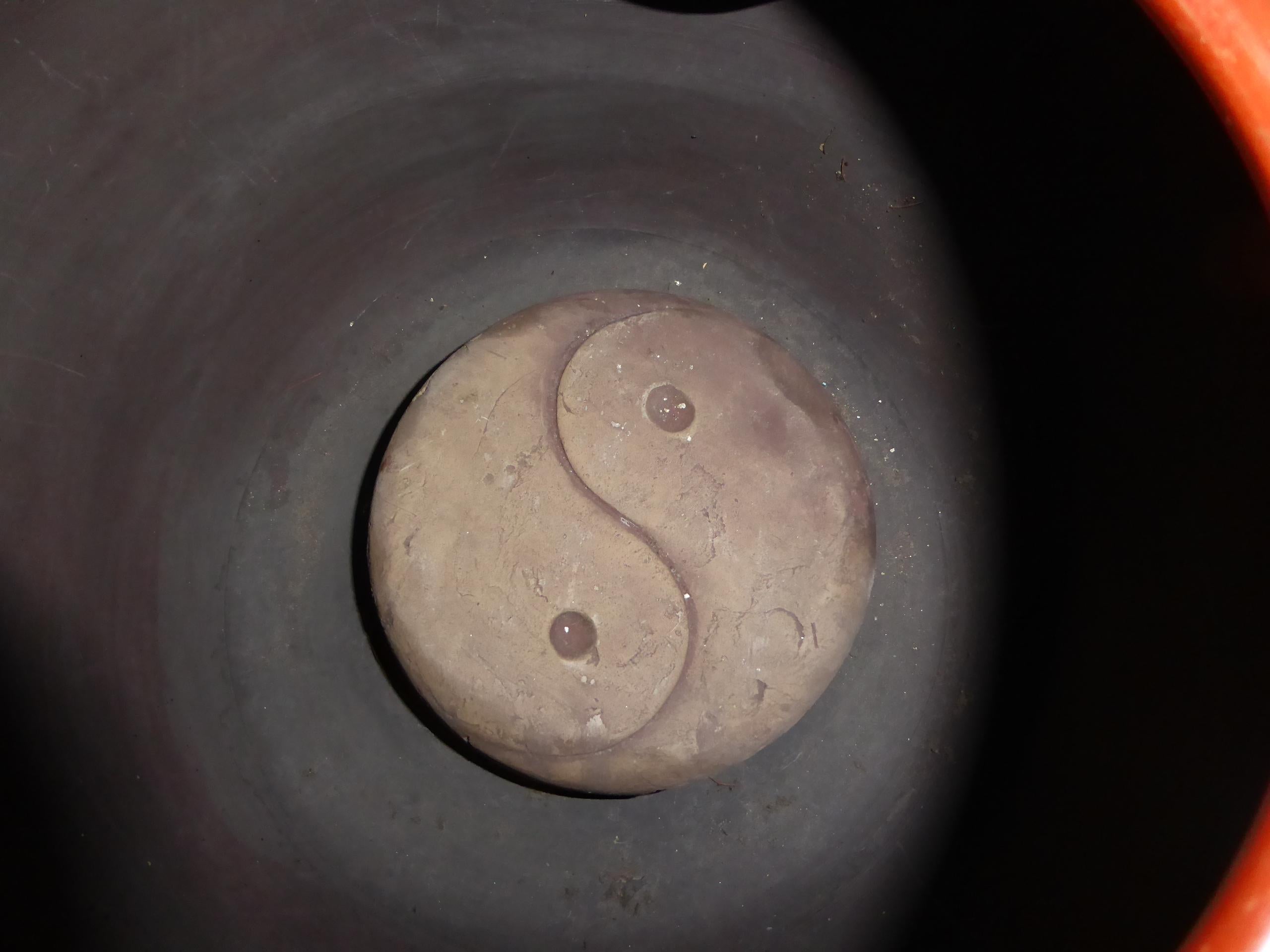 Unusual Cinnabar Colored Earthenware Hibachi w. Cover and Ying Yang Symbol Japan 4
