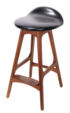 Insolito sgabello danese moderno di metà secolo ad altezza d'uomo progettato da Erik Buck