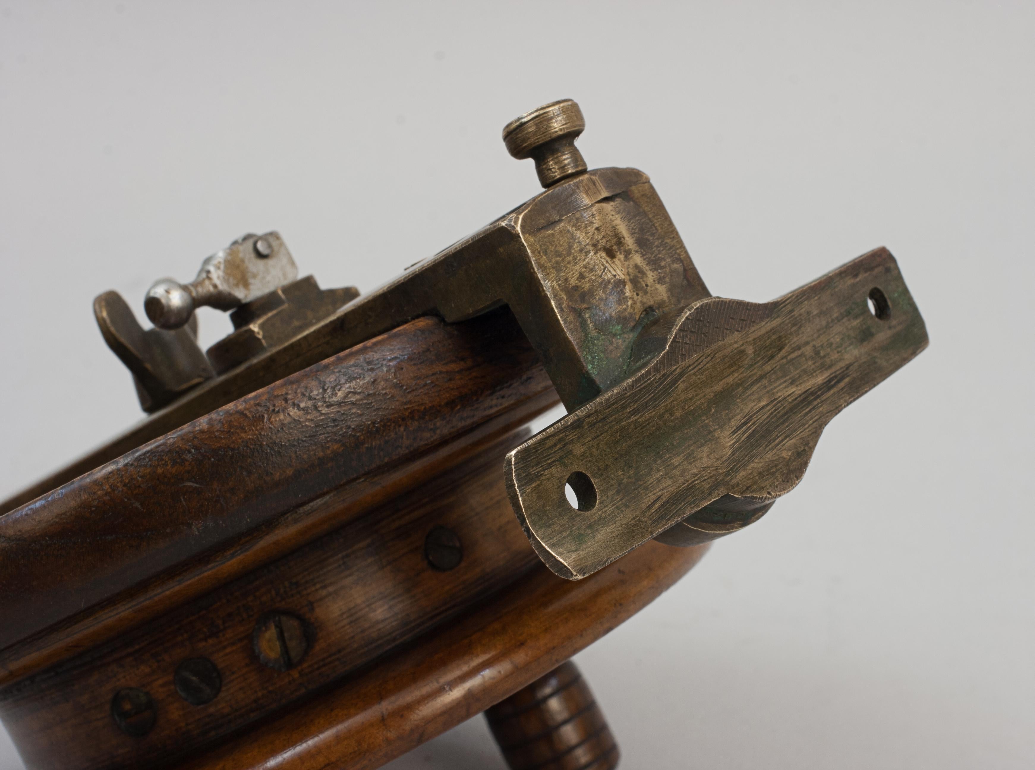 Unusual Design Walnut and Brass Fishing Reel For Sale 6