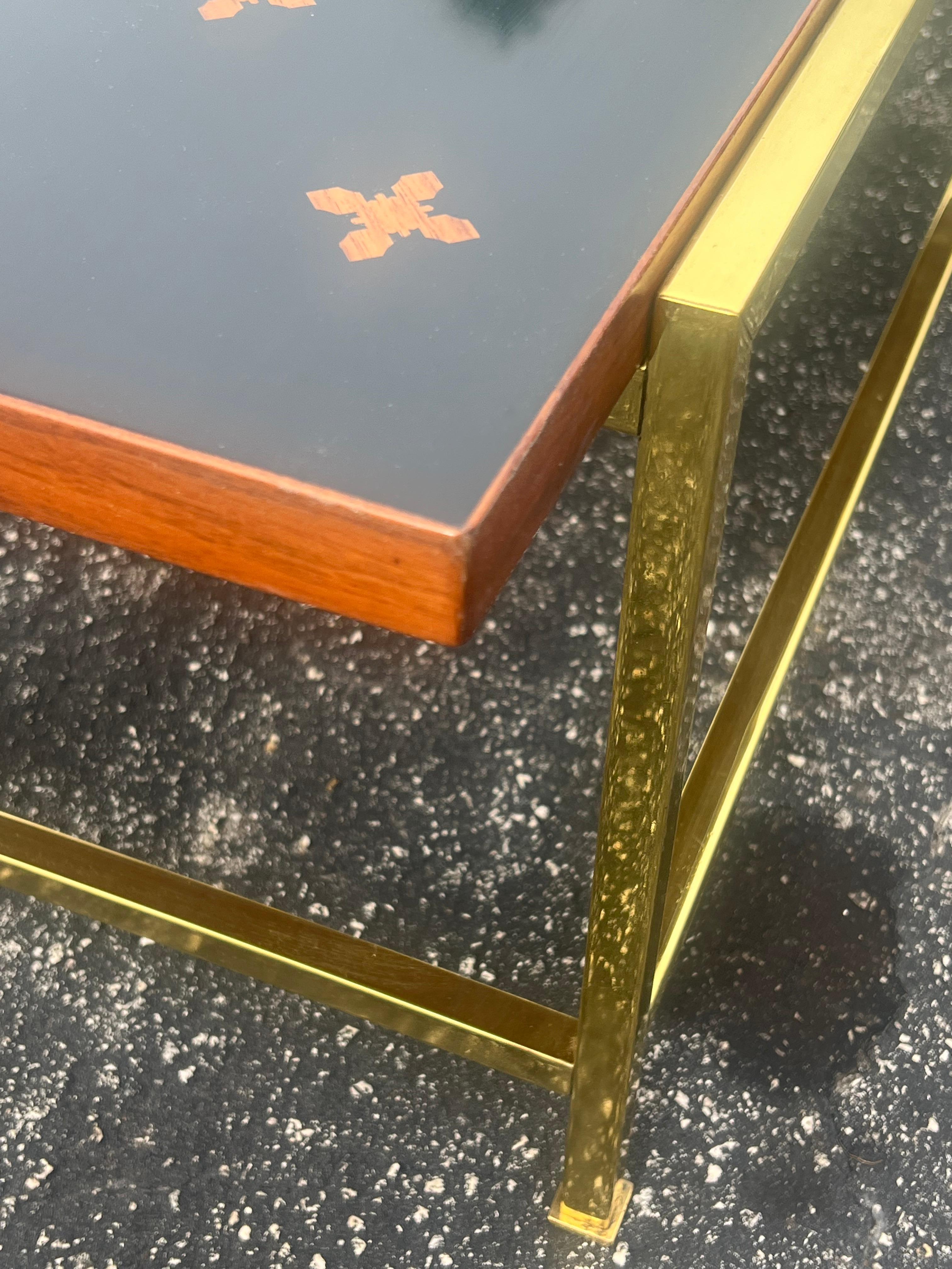 Table basse Dunbar avec incrustation Bon état - En vente à St.Petersburg, FL