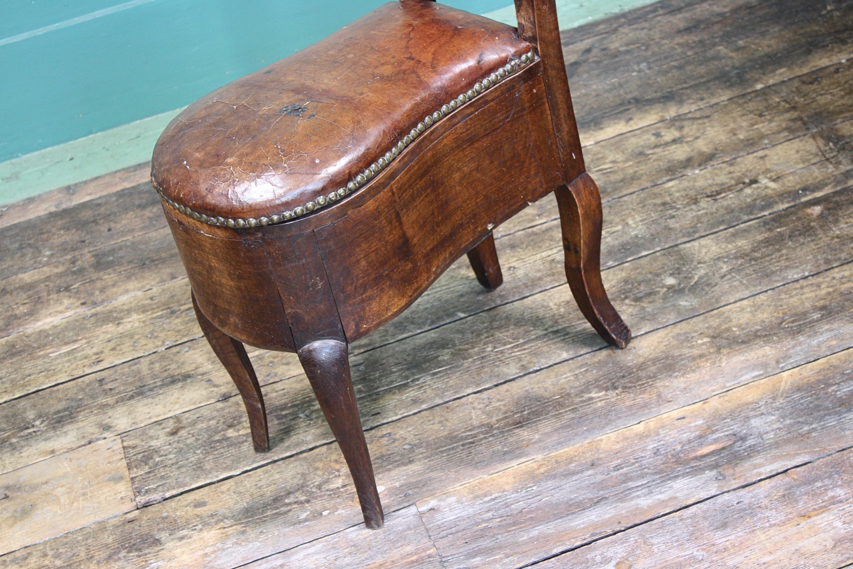 Unusual Early 19th Century French Oak and Leather Desk Chair 7