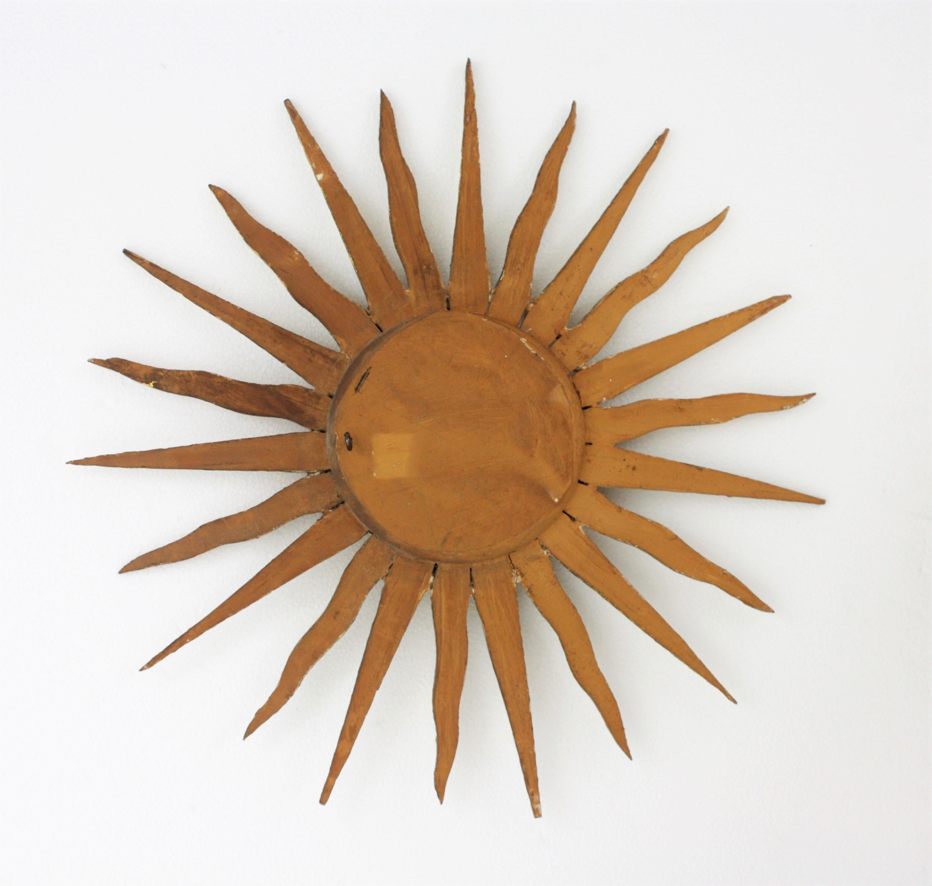 Spanish Carved Giltwood Starburst Sunburst Mirror For Sale 1