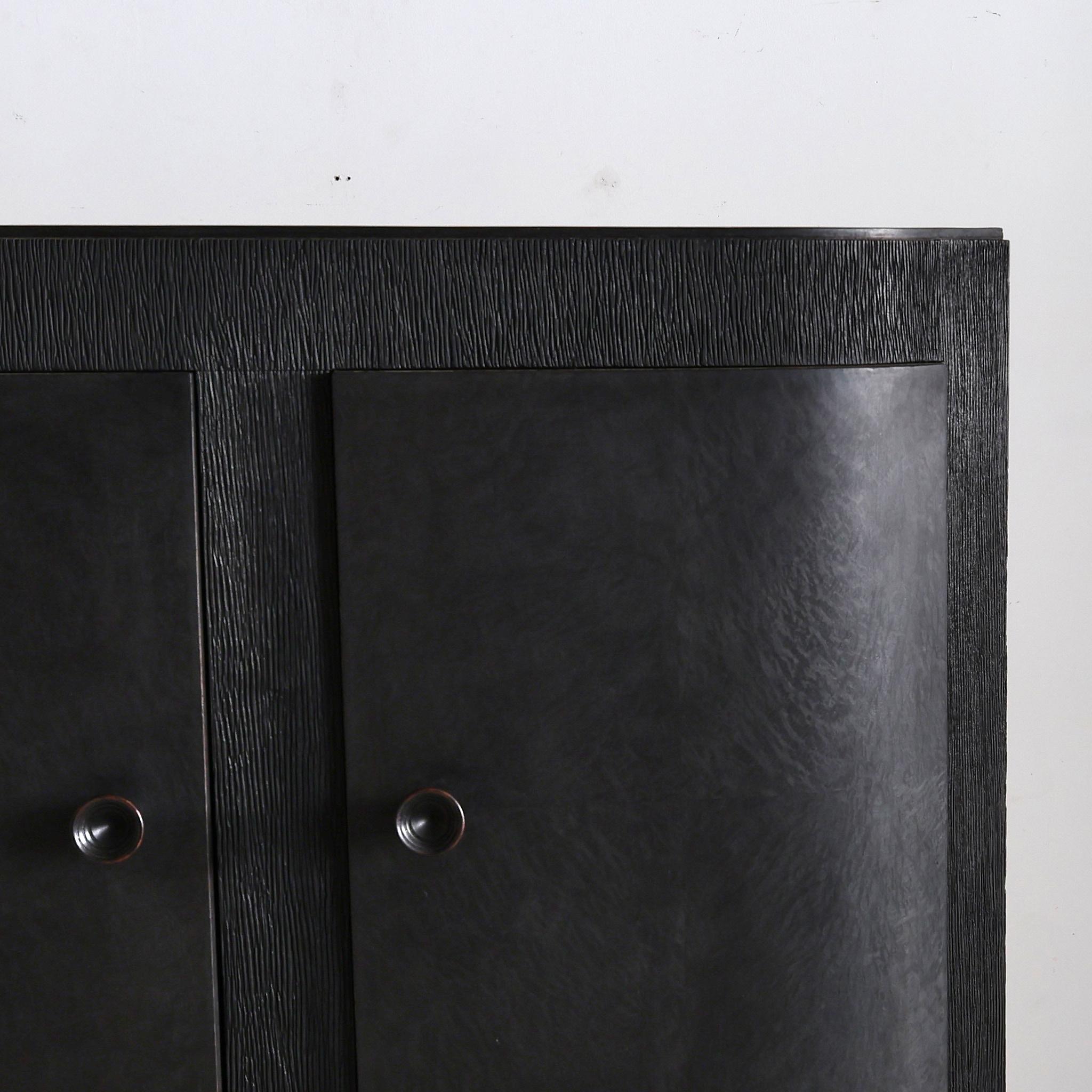 Unusual Ebonised Italian Gouged Deco/Modernist Corner Cupboard/Bar For Sale 3