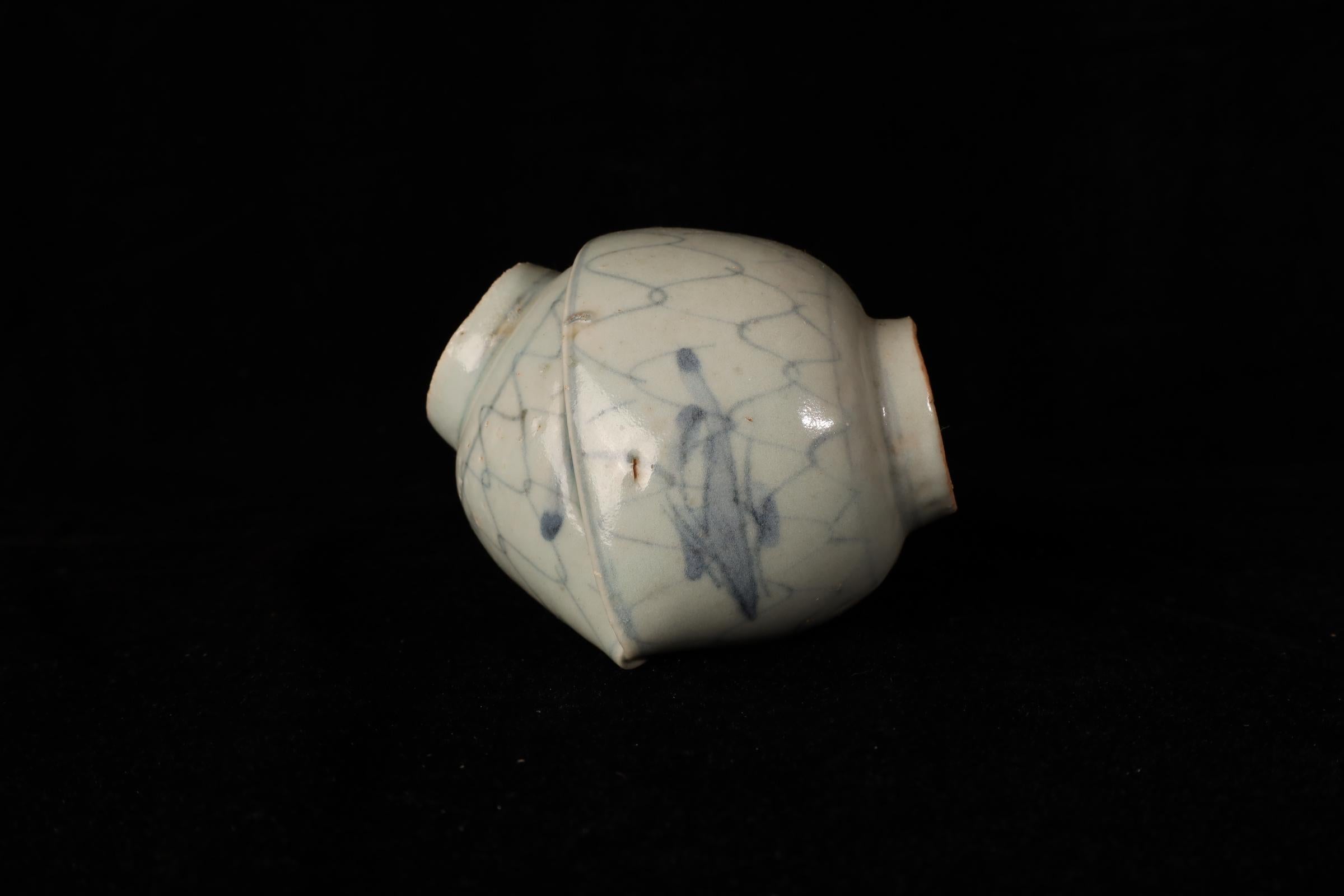 Inusual taza de horno Imari del periodo Edo en venta 6