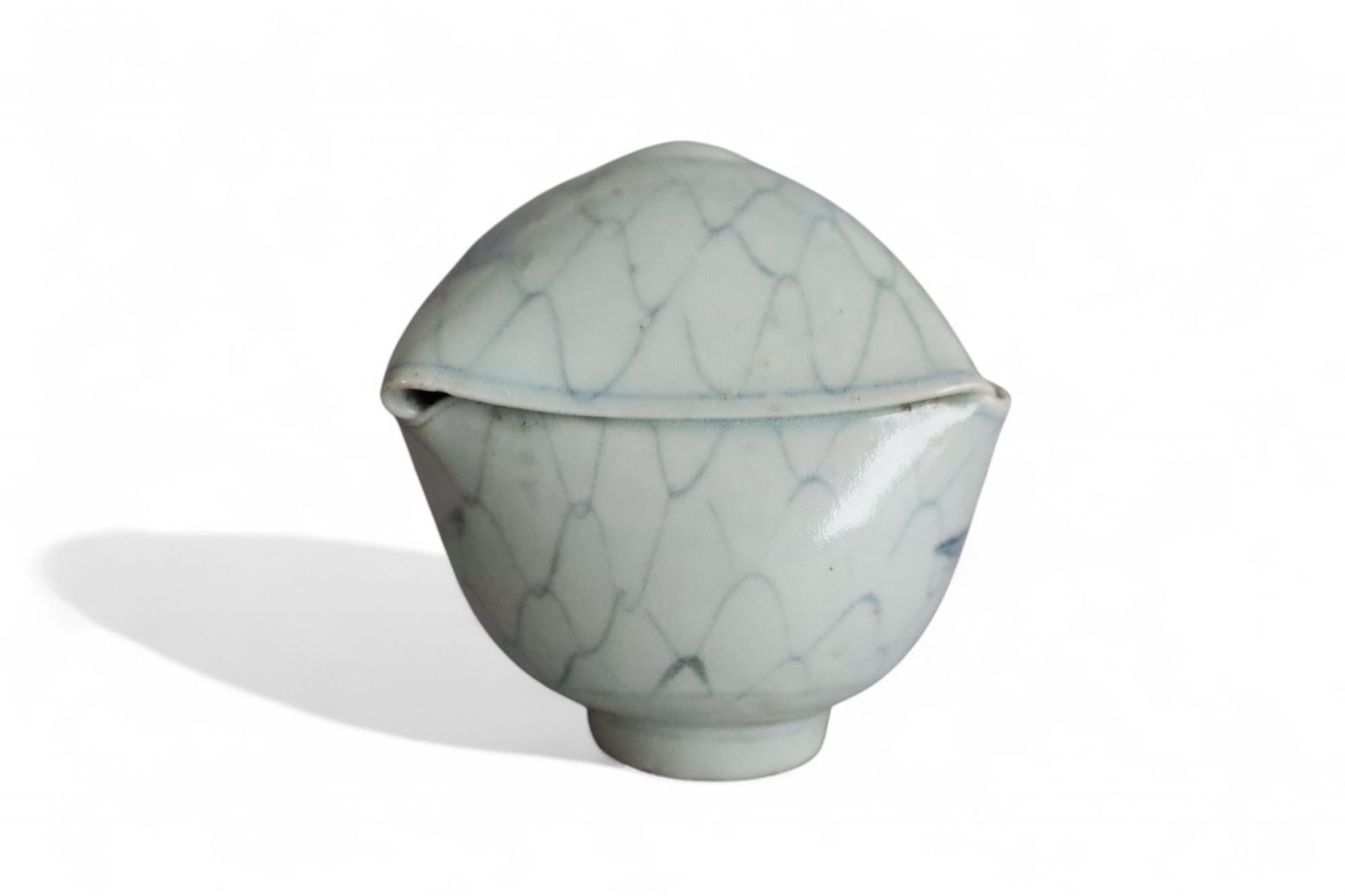 Ungewöhnliche Edo Periode Imari Kiln Fehlbrand Tasse (18. Jahrhundert und früher) im Angebot