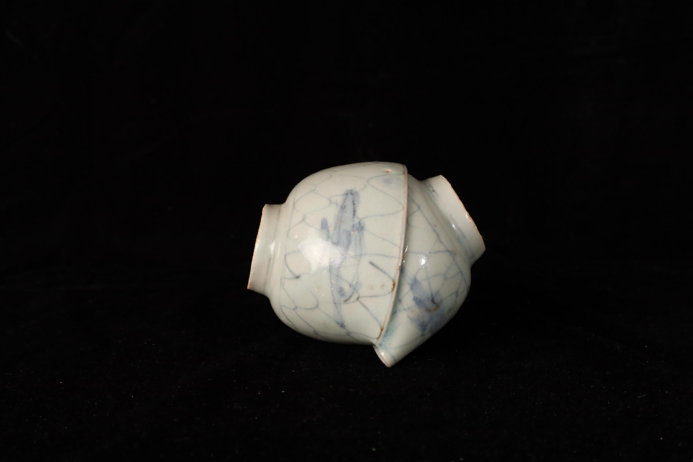 Inusual taza de horno Imari del periodo Edo en venta 2