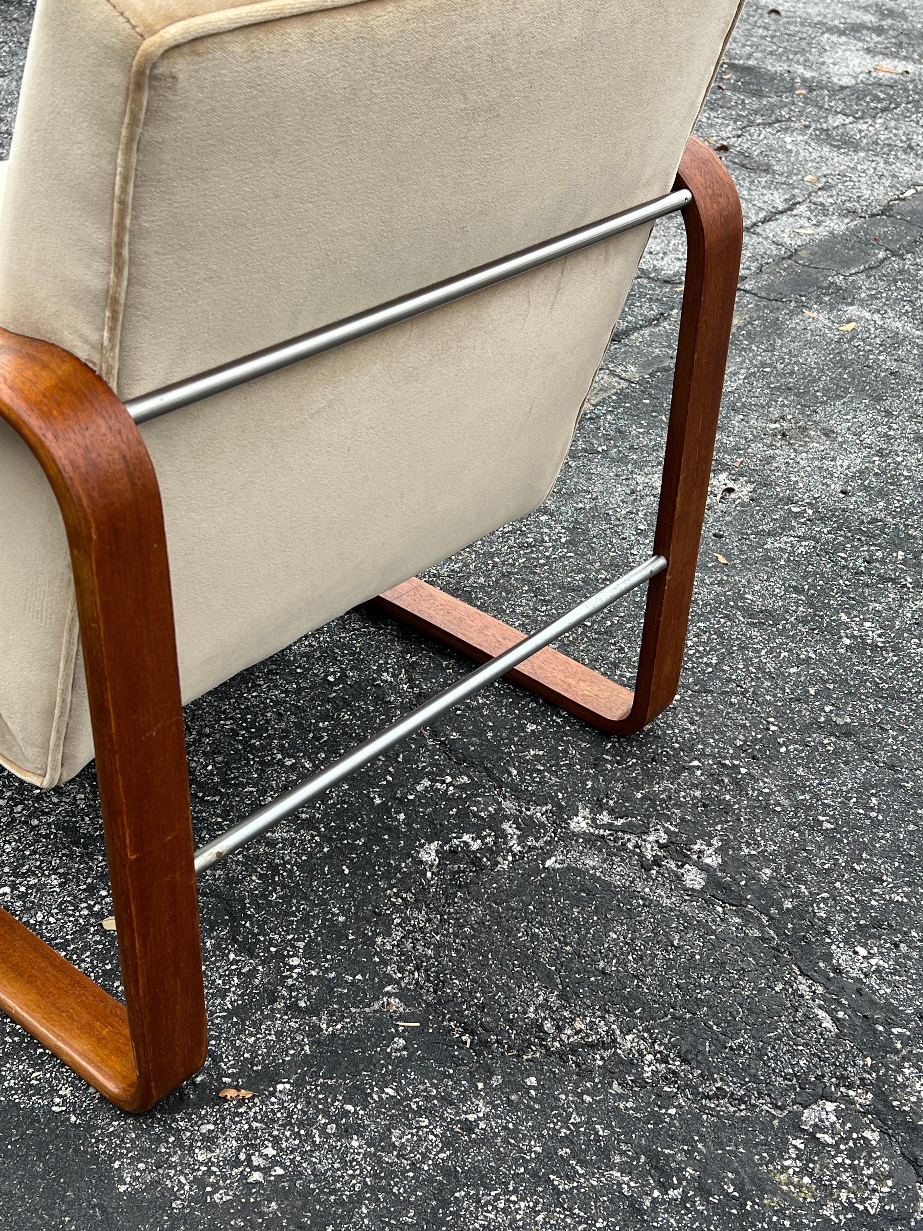 Inusual Edward Wormley Para Dunbar Bentwood Brazo Silla Ca '1950's en venta 4