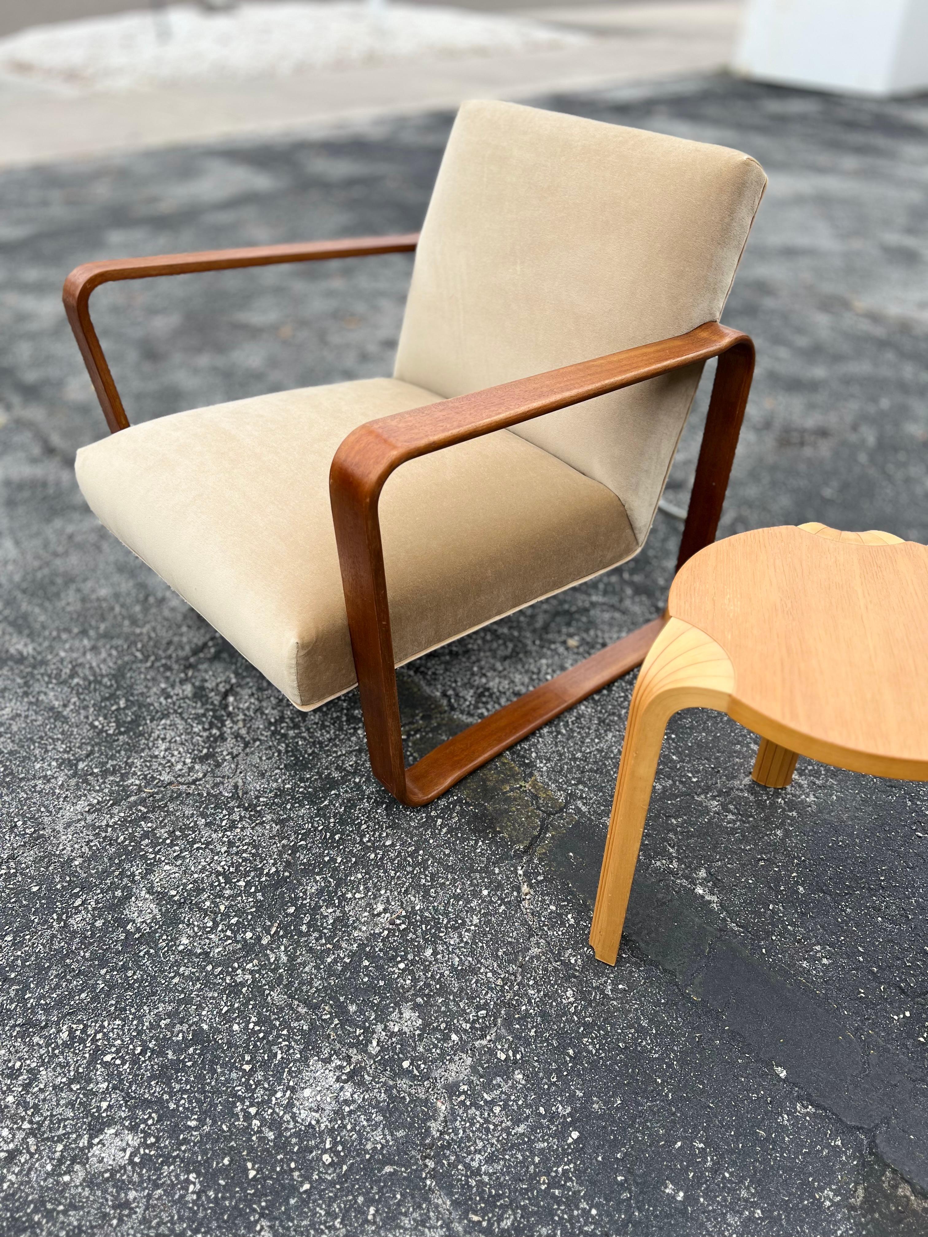 Inusual Edward Wormley Para Dunbar Bentwood Brazo Silla Ca '1950's en venta 7