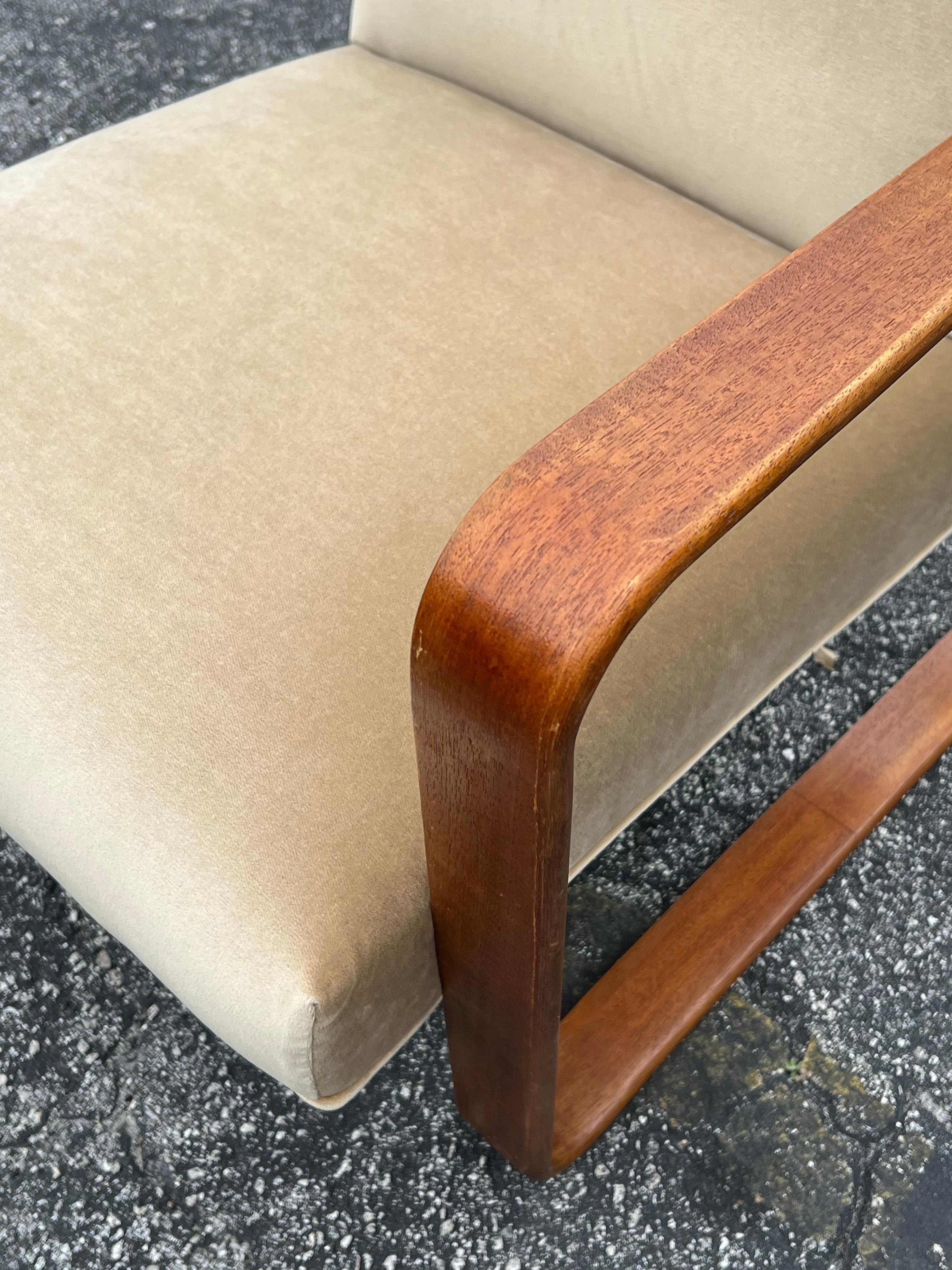 Inusual Edward Wormley Para Dunbar Bentwood Brazo Silla Ca '1950's en venta 8