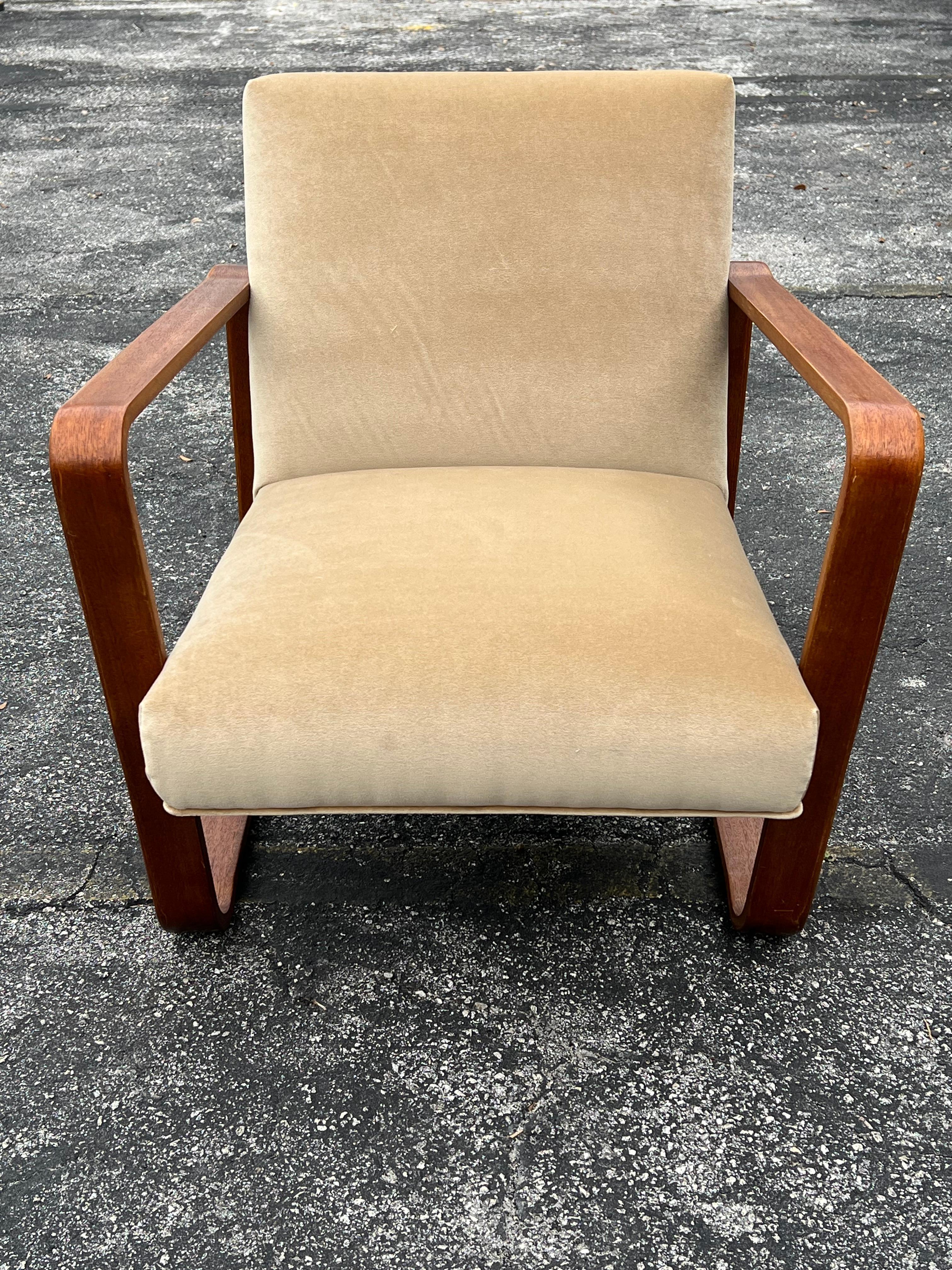 Inusual Edward Wormley Para Dunbar Bentwood Brazo Silla Ca '1950's Estadounidense en venta