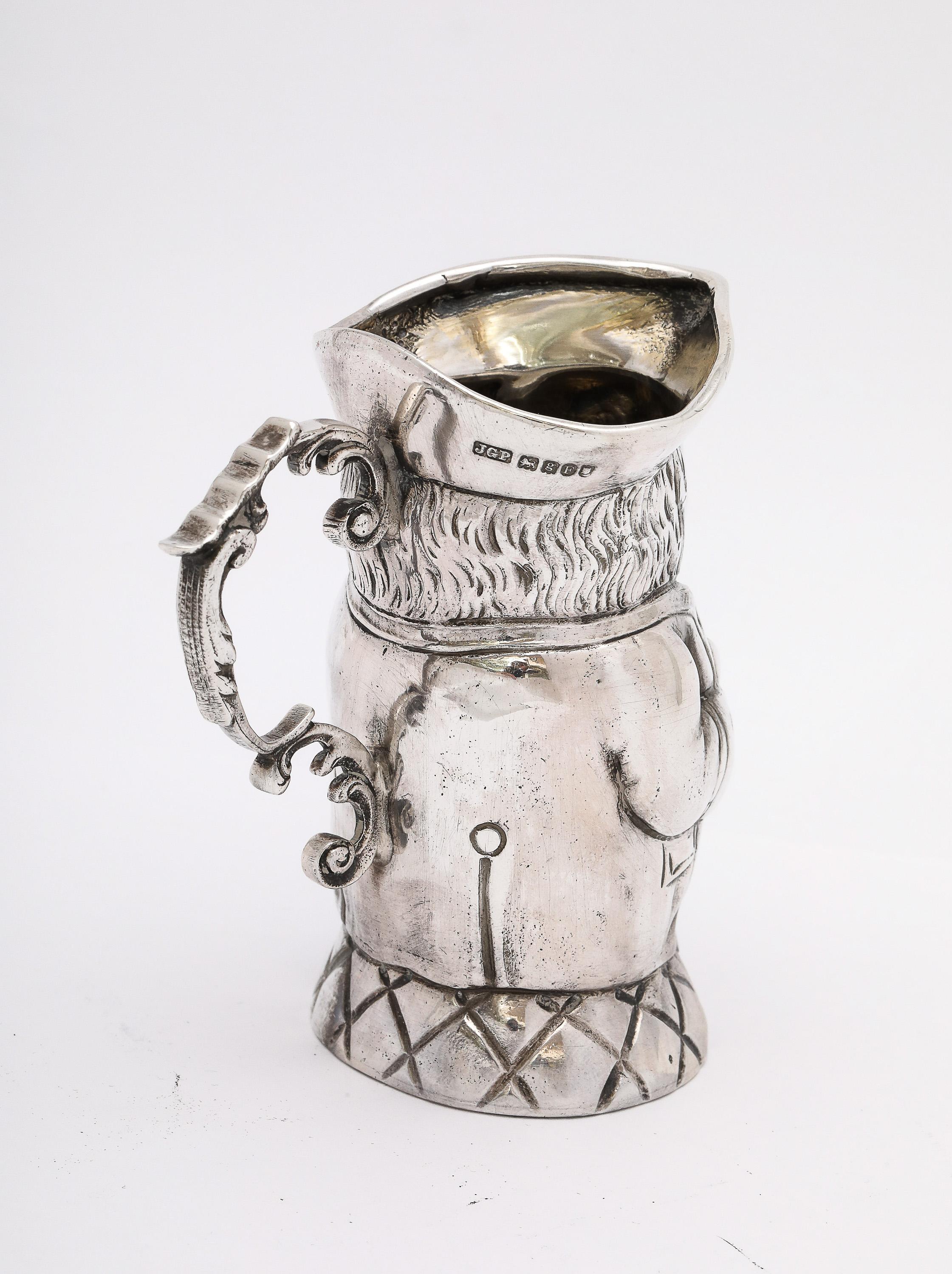 Inusual jarra de crema en forma de taza Toby de plata de ley de la época eduardiana en Bueno estado para la venta en New York, NY
