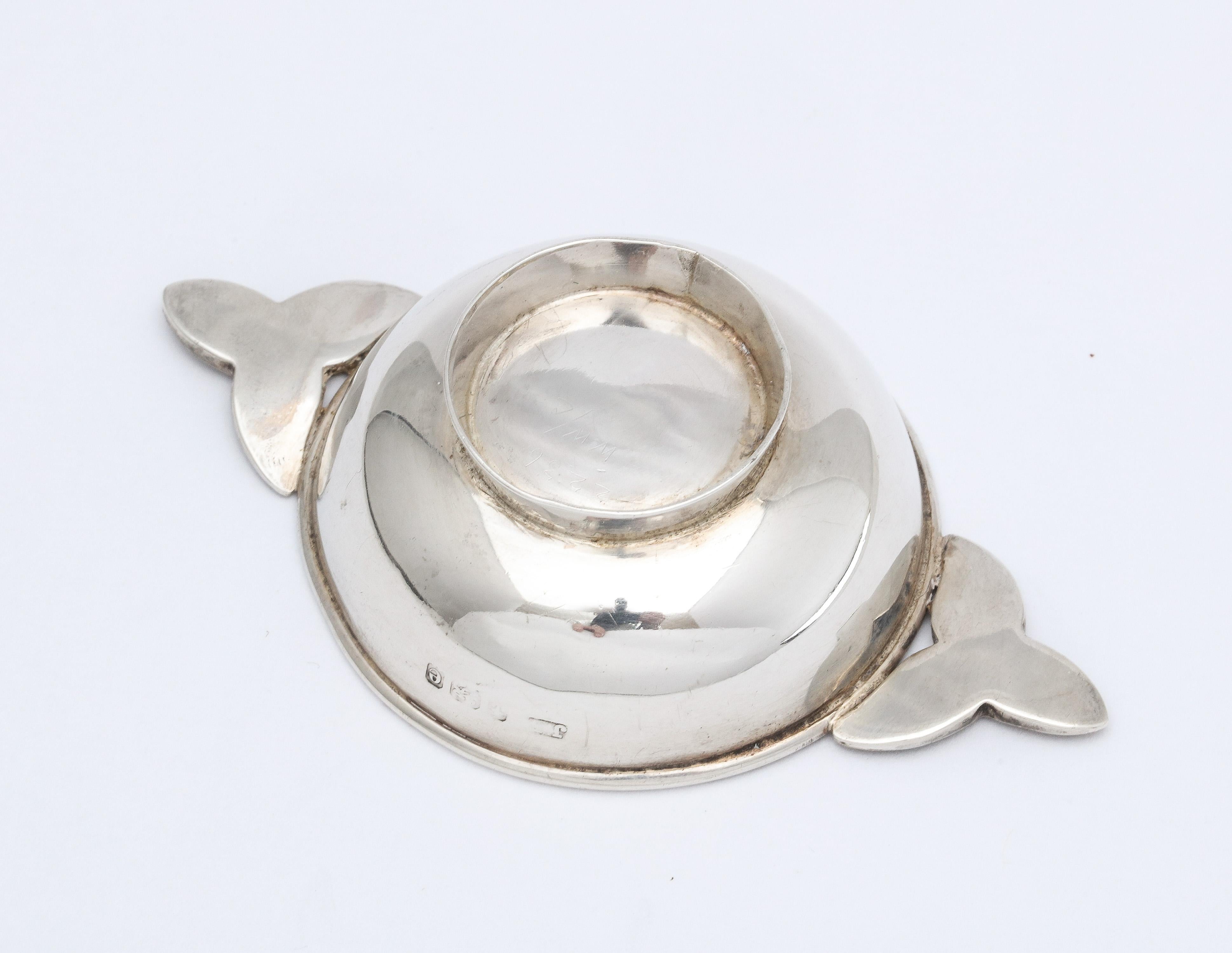 Unusual Edwardian Sterling Silver and Scottish Agate Quaich 6